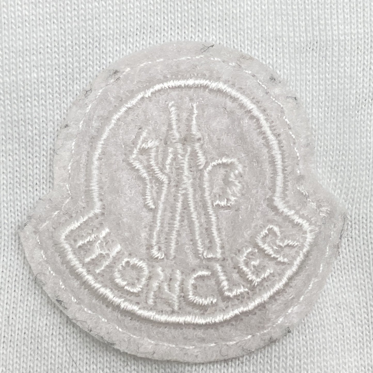 MONCLER Moncler K10918C00055 White 24' Curved Logo S/S T-shirt Top