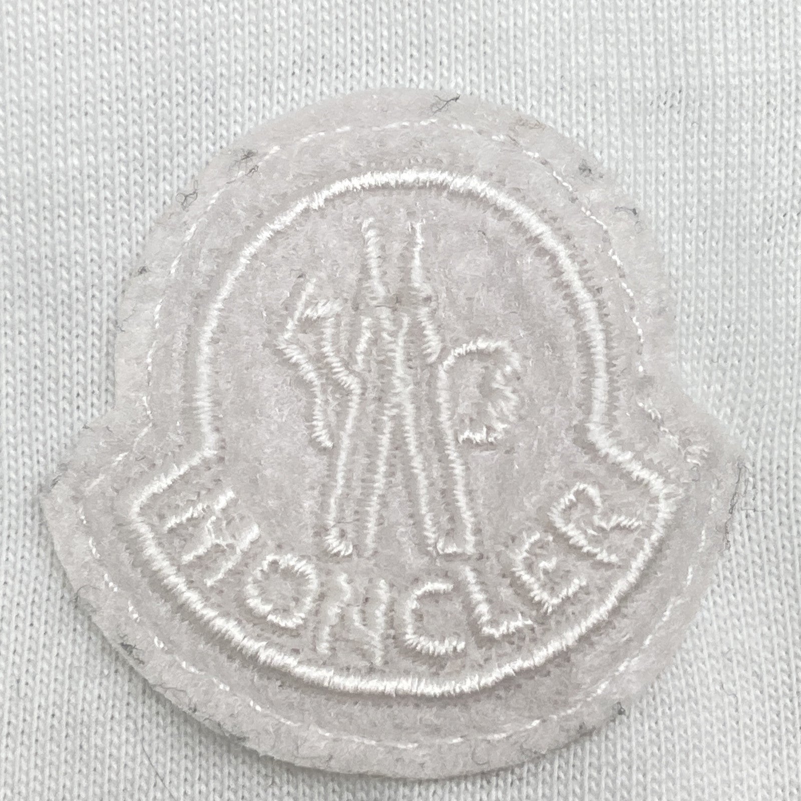 MONCLER Moncler K10918C00055 White 24' Curved Logo S/S T-shirt Top