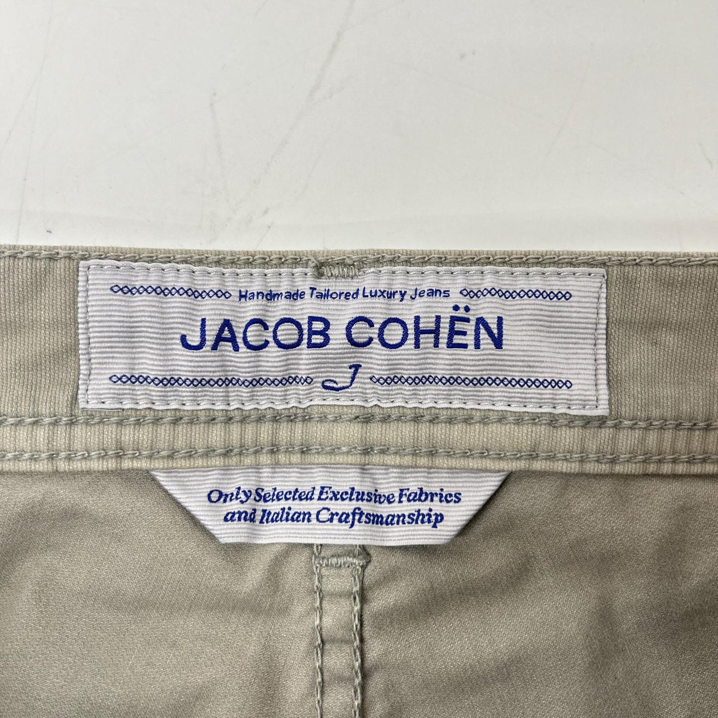 JACOB COHEN ヤコブコーエン J6613 COMF グレー ボタンフライ ハーフパンツ ボトムス