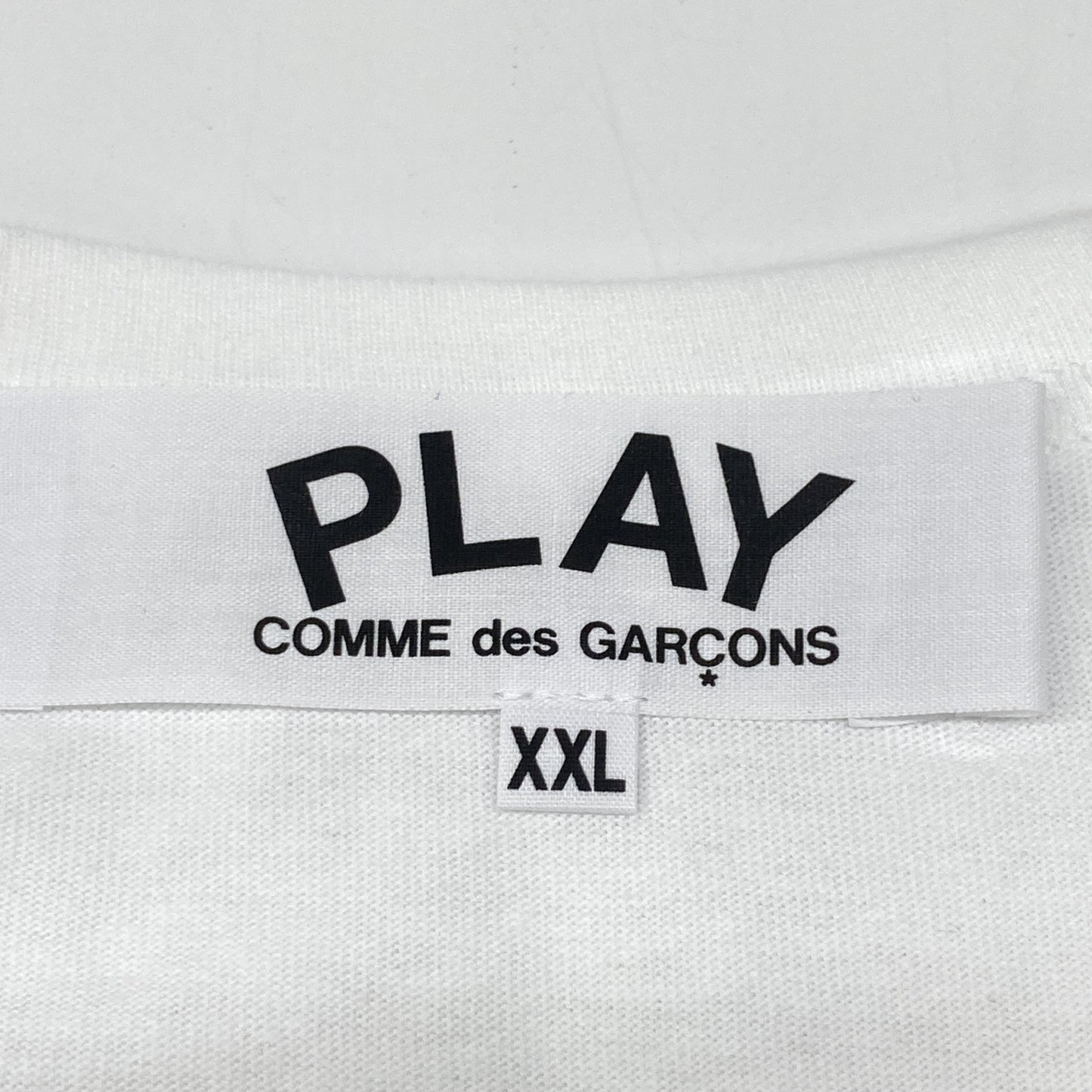 PLAYCOMMEdesGARCONS 川久保玲 PLAY系列 AZ-T106 白色 紫红双心 短袖T恤 上衣