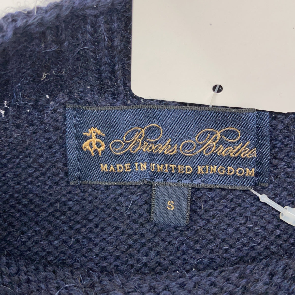 BrooksBrothers 100-300-310-312 Made in the UK Navy Crew-Neck Sweater