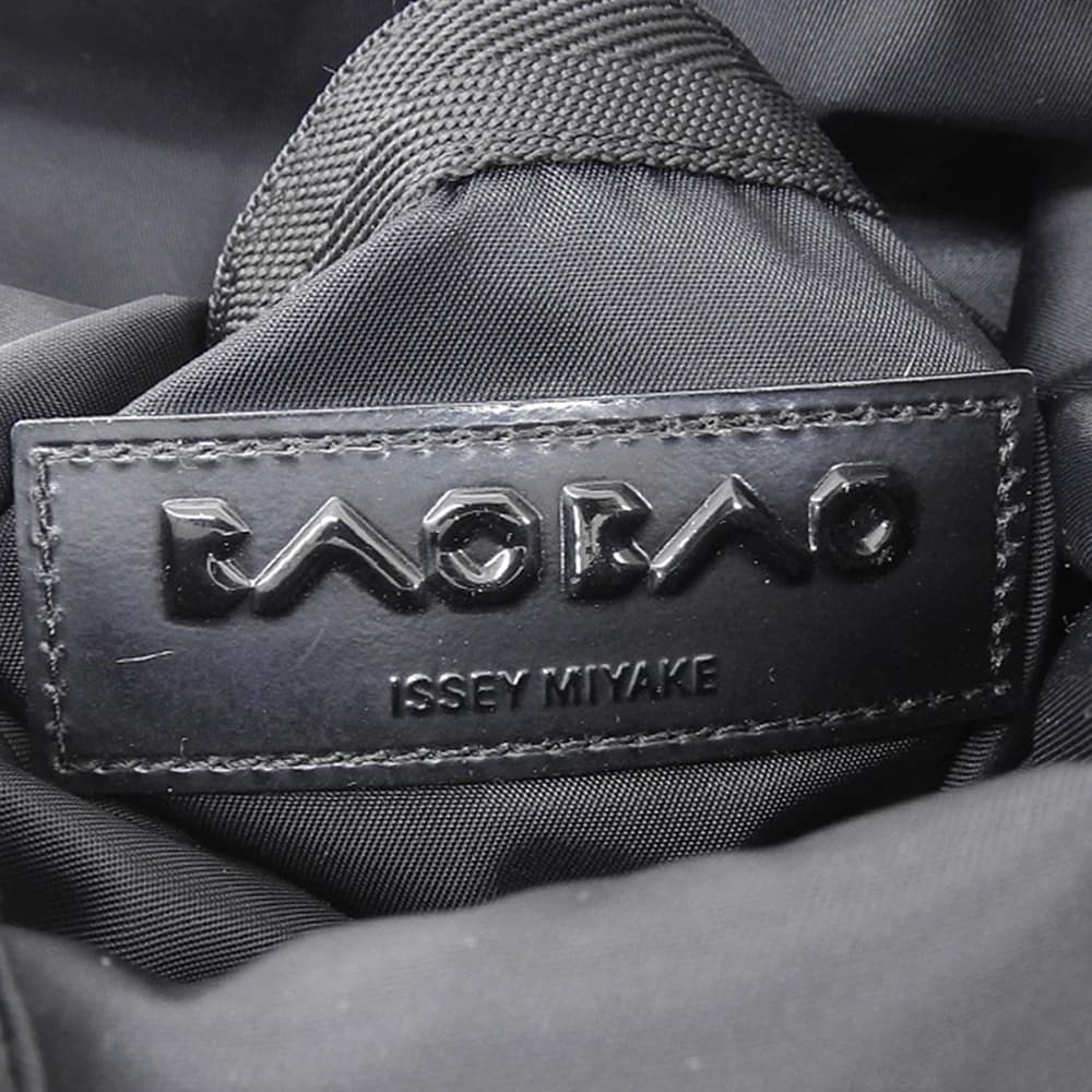 BAO BAO ISSEY MIYAKE バオバオイッセイミヤケ クラッチバッグ セカンドバッグ レディース ホワイト BB63-AG621 セカンドバッグ クラッチバッグ