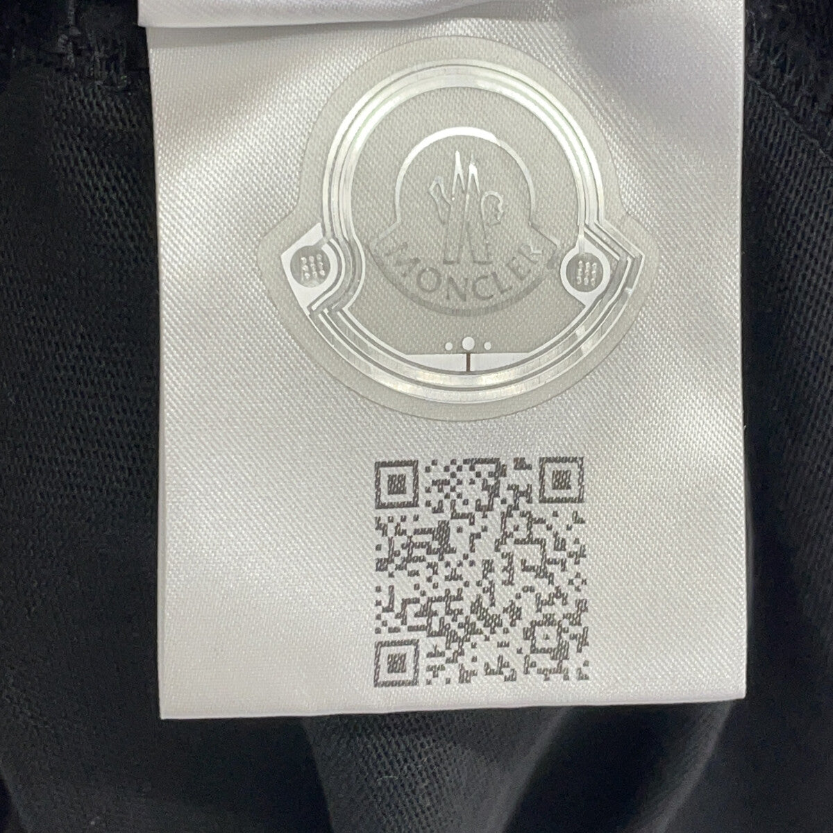 MONCLER Moncler Domestic Regular 23S I20918C00069 Black Logo Patch Short Sleeve T-Shirt Top