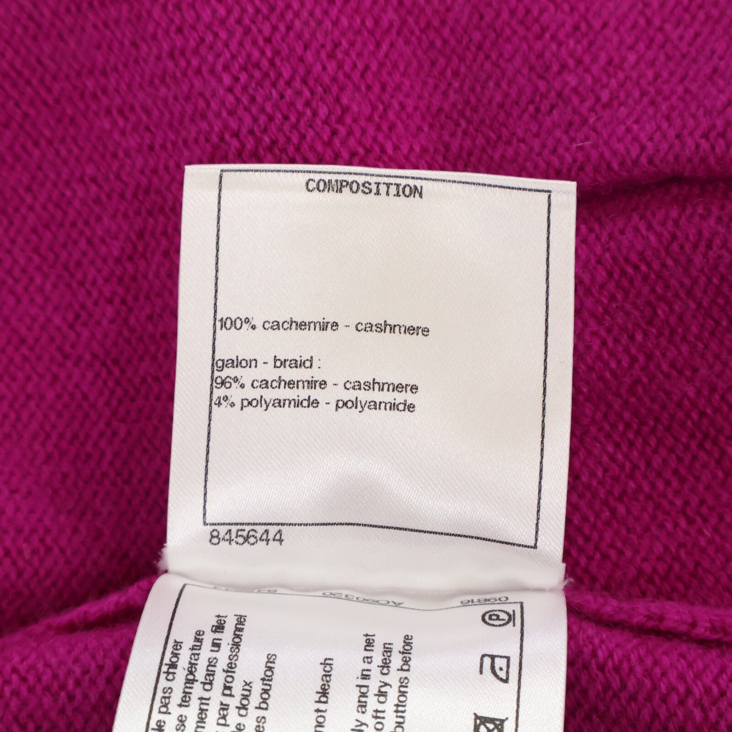 CHANEL 【Excellent Condition/Domestic Authentic】P70492K10061 100% Cashmere Coco Mark Button Cardigan Top