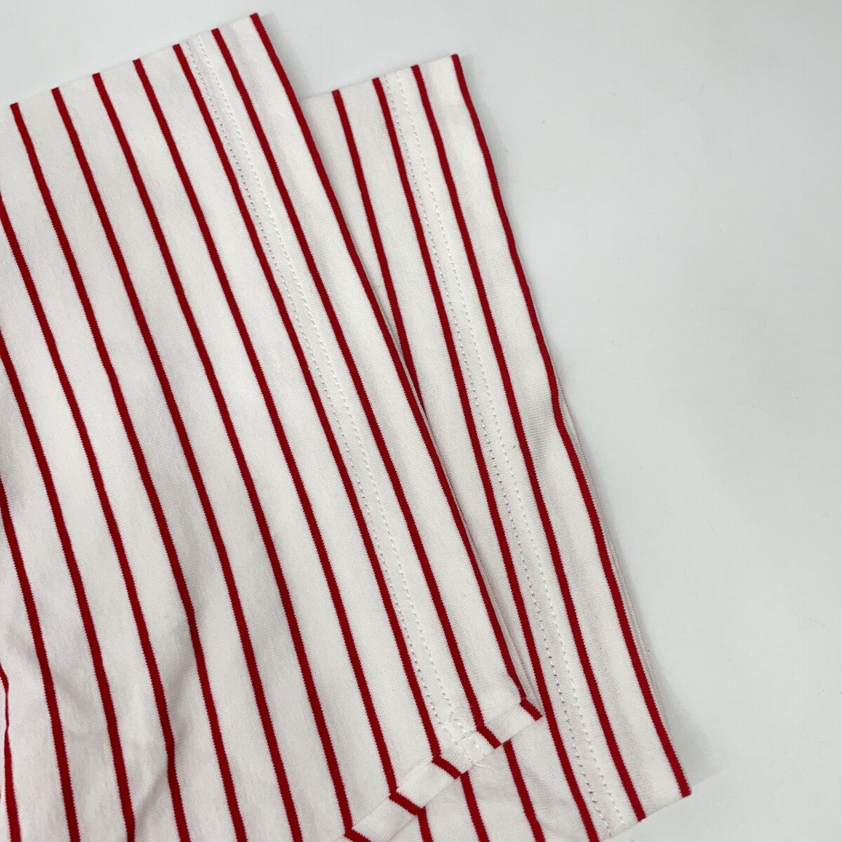 PRADA 21SS UJN814 White x Red Border Triangle Logo Oversized T-shirt Top