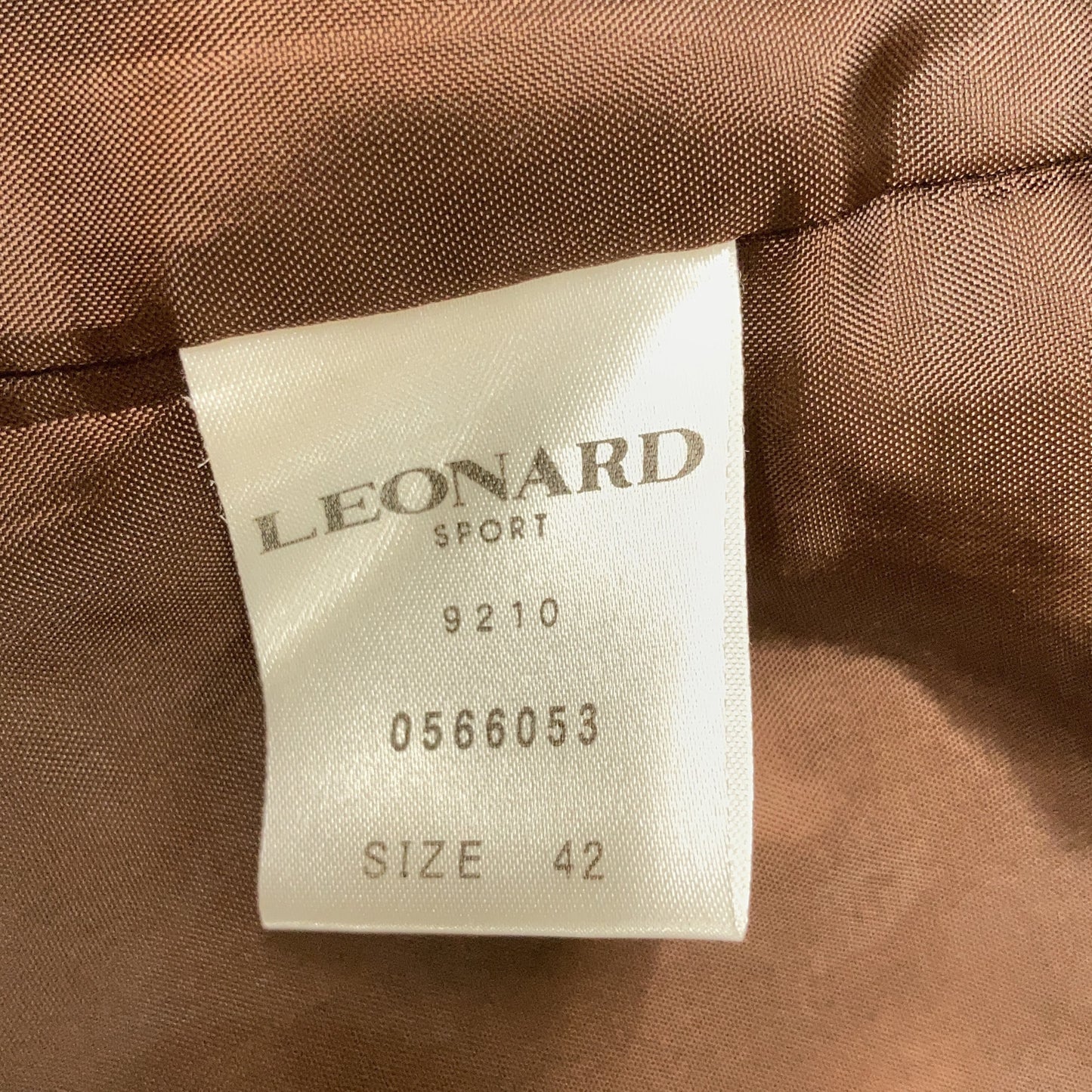 LEONARD 莱奥纳尔 0566053 棕色 100%羊毛 带内衬 立领 半长款大衣 夹克