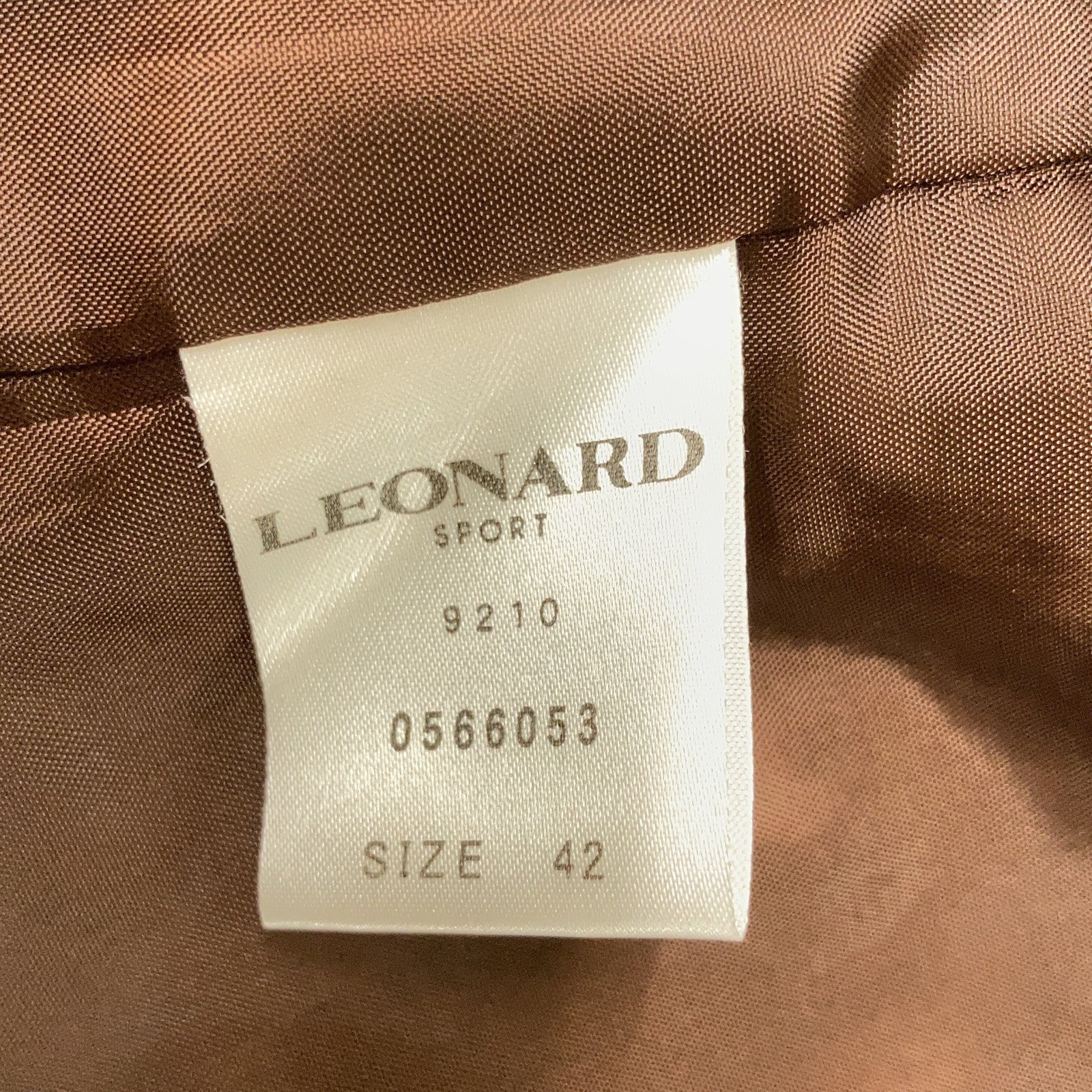 LEONARD 莱奥纳尔 0566053 棕色 100%羊毛 带内衬 立领 半长款大衣 夹克