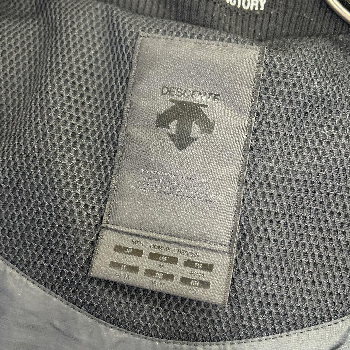 DESCENTE デサント DAMQGK30U 水沢ダウン ブラック オルテライン マウンテニア ダウンジャケット ジャケット