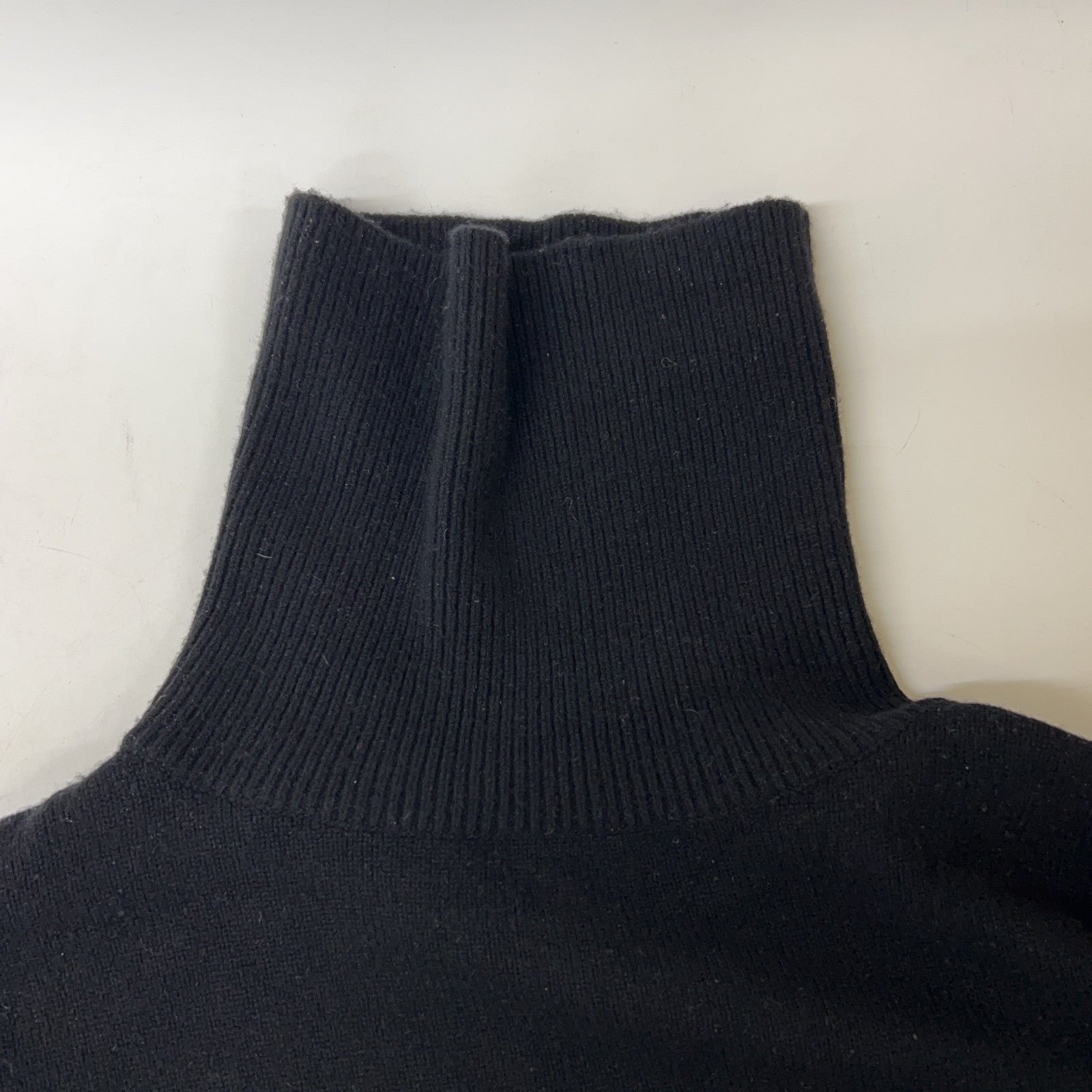 EVERY DAY I LIKE EVERYDAY I LIKE Black Aries Turtleneck Pullover Top F Ladies