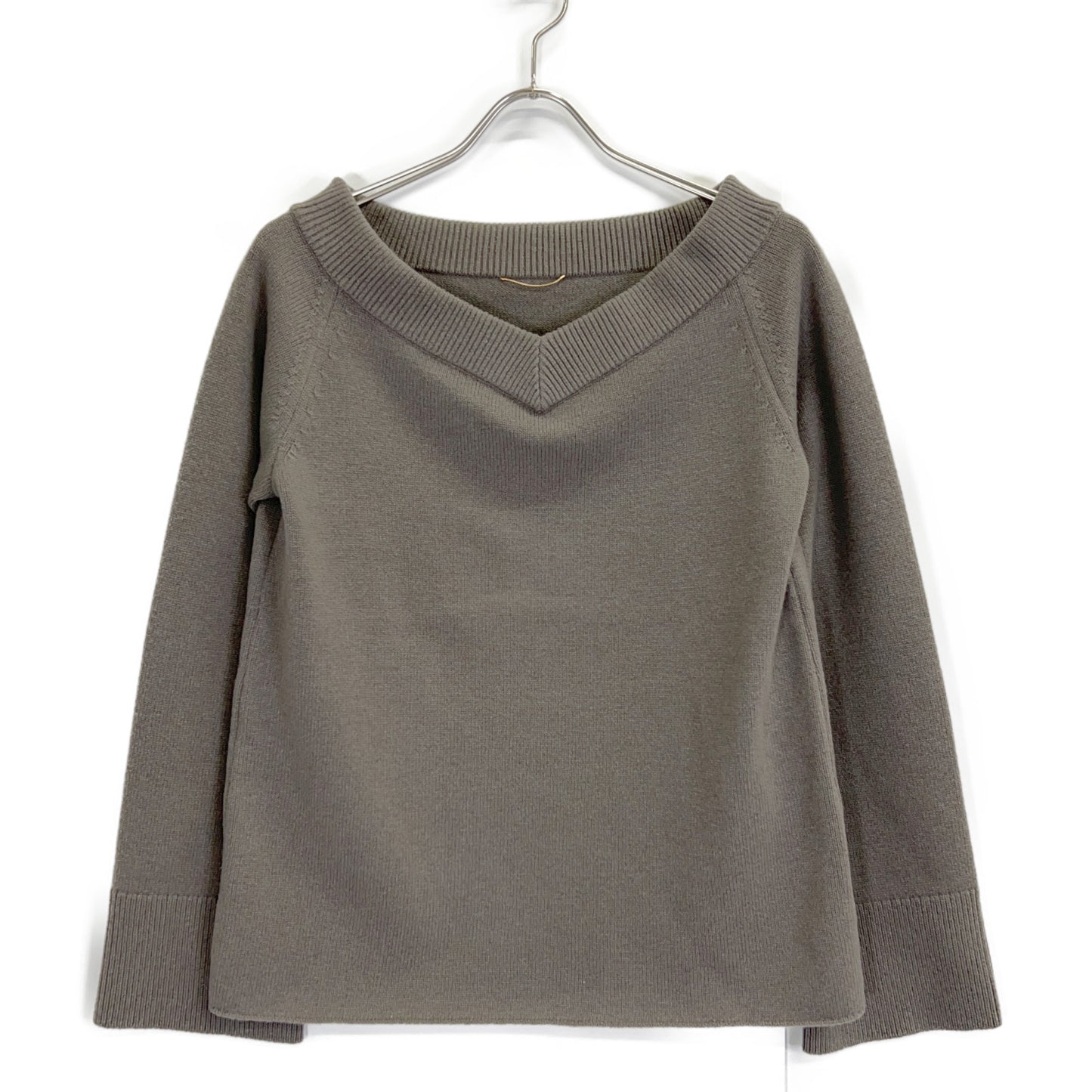2e MUSEE D'UJI De Deuxieme Musee d'Uji Brown 100% Wool Mid-Gauge V-Neck Knit Top