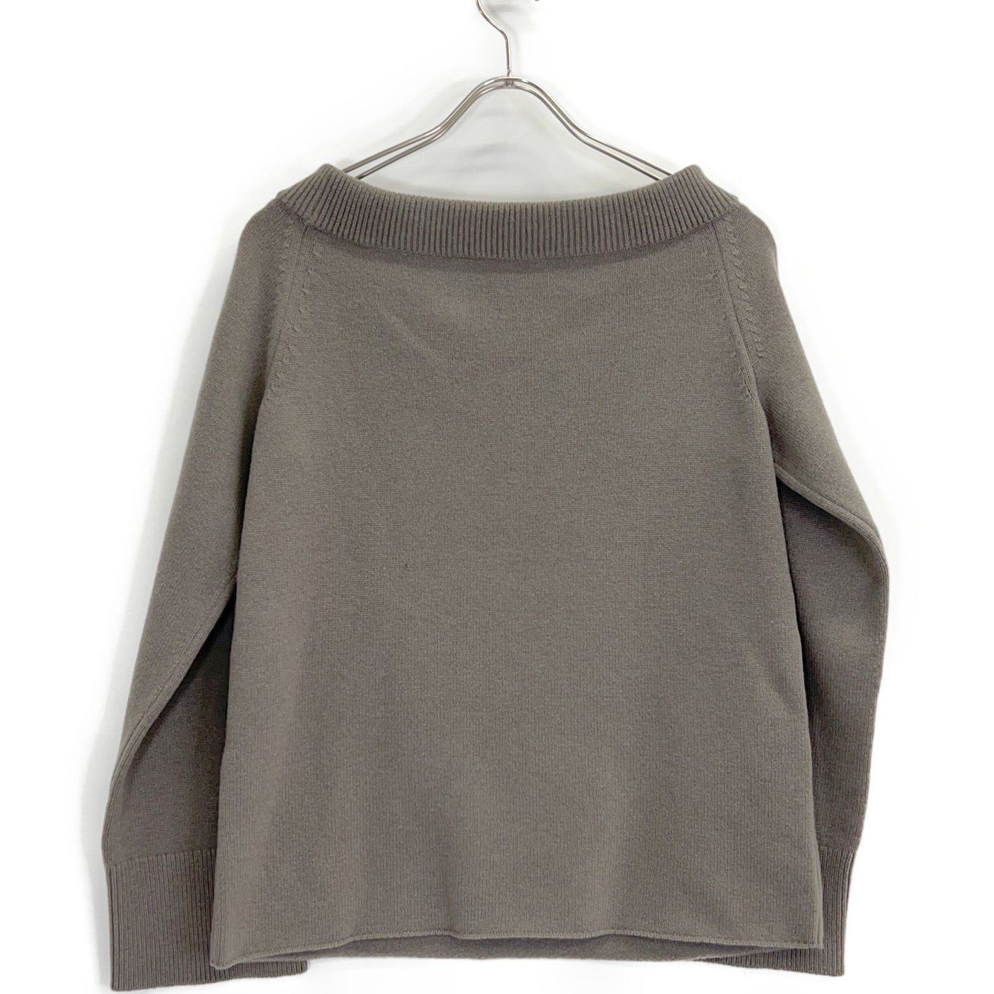 2e MUSEE D'UJI De Deuxieme Musee d'Uji Brown 100% Wool Mid-Gauge V-Neck Knit Top