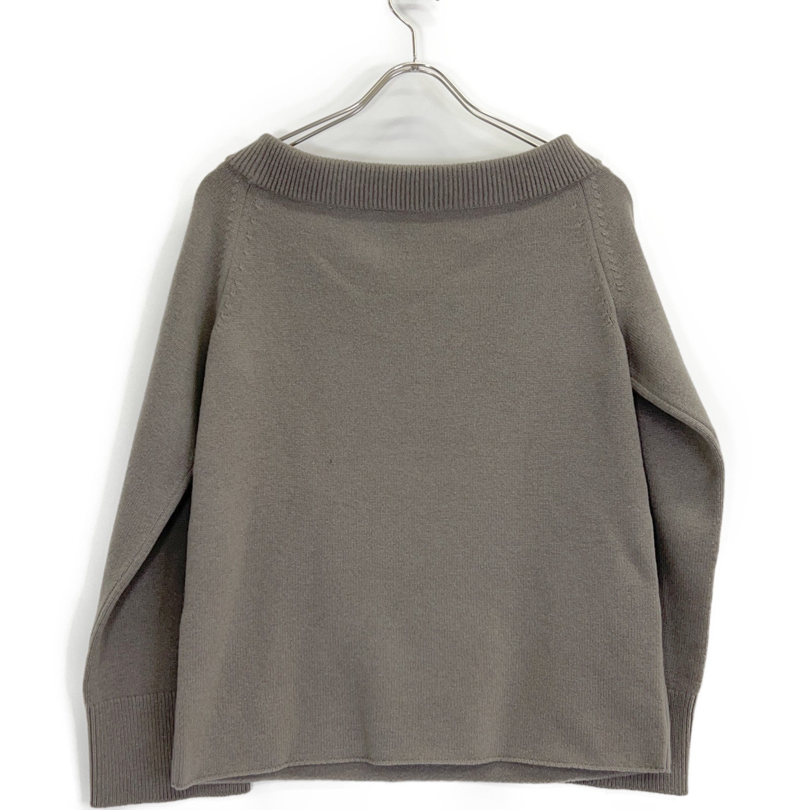 2e MUSEE D'UJI De Deuxieme Musee d'Uji Brown 100% Wool Mid-Gauge V-Neck Knit Top