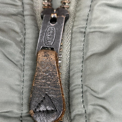 ALPHA INDUSTRIES アルファインダストリーズ カーキ MA-1 1968年復刻 パッチ付き フライトジャケット ジャケット