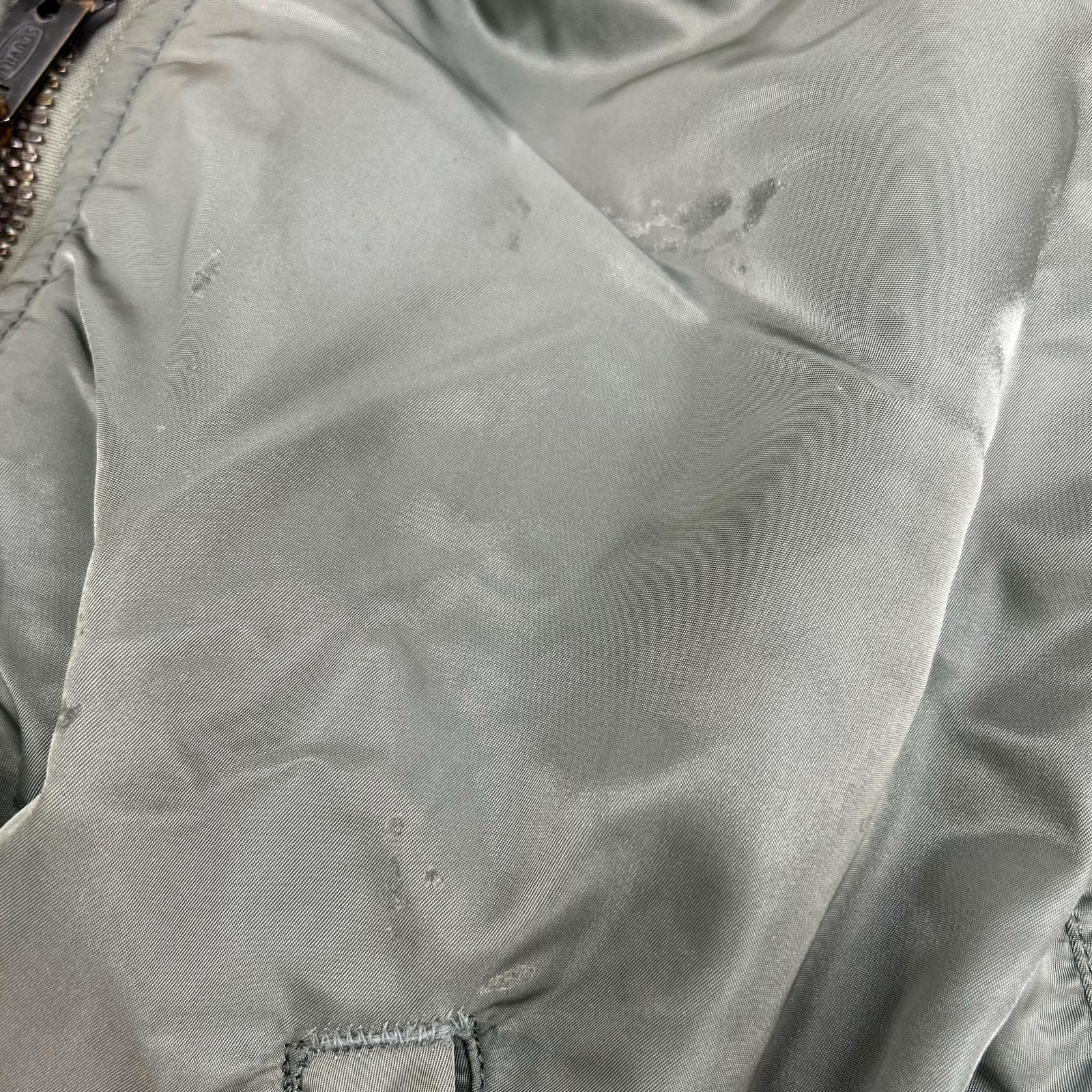 ALPHA INDUSTRIES アルファインダストリーズ カーキ MA-1 1968年復刻 パッチ付き フライトジャケット ジャケット