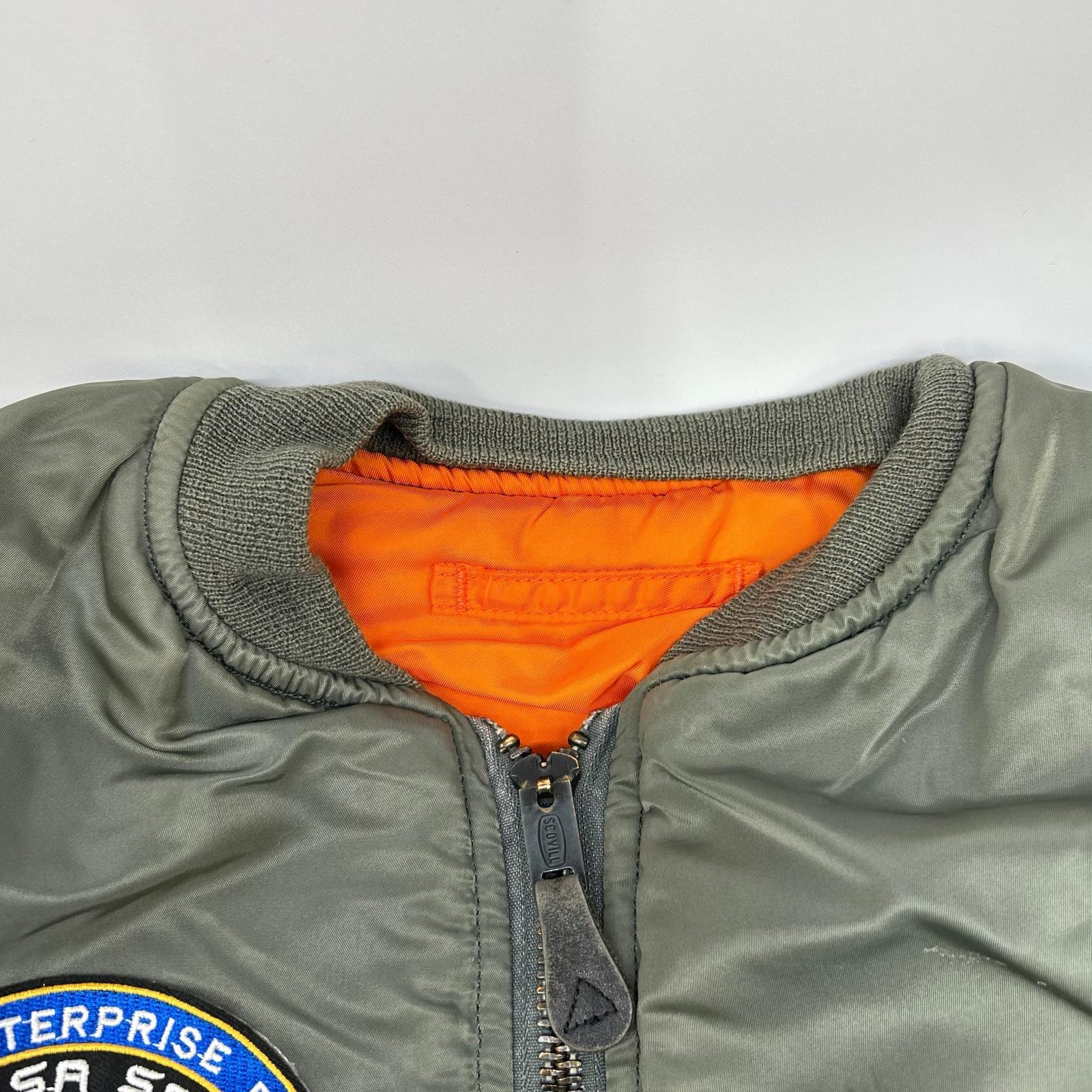ALPHA INDUSTRIES 阿尔法工业 卡其色 MA-1 1968年复刻款 带徽章飞行夹克 夹克