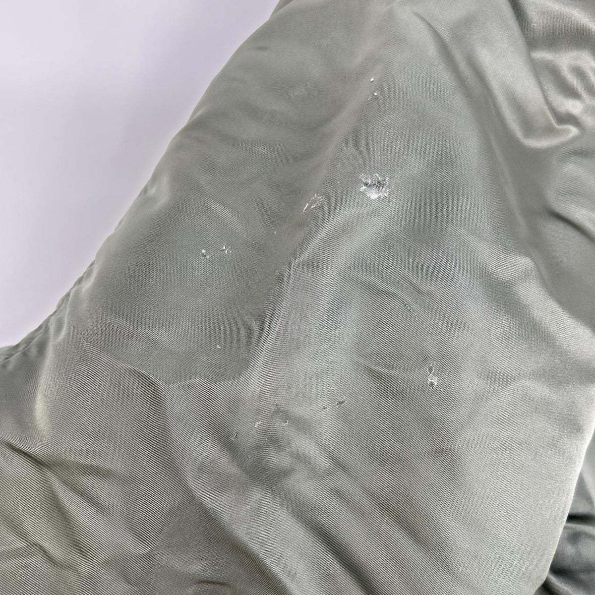 ALPHA INDUSTRIES アルファインダストリーズ カーキ MA-1 1968年復刻 パッチ付き フライトジャケット ジャケット