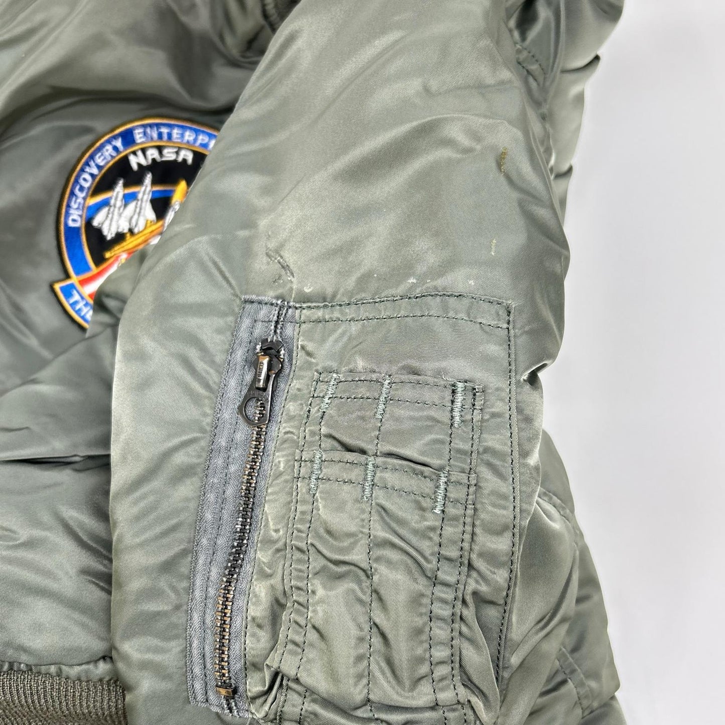 ALPHA INDUSTRIES 阿尔法工业 卡其色 MA-1 1968年复刻款 带徽章飞行夹克 夹克
