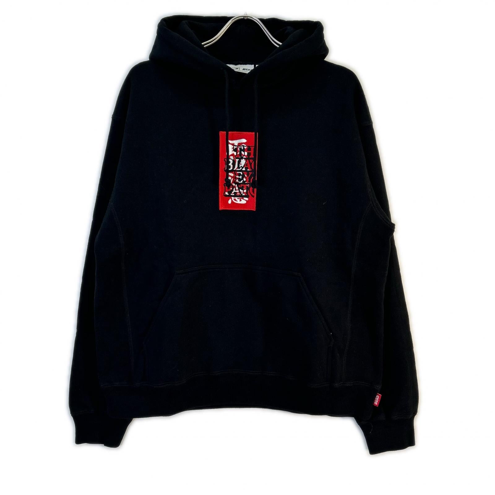 THE BLACK EYE PATCH ブラックアイパッチ ブラック 刺繍 取扱注意 LABEL HOODIE SWEATSHIRT パーカー トップス
