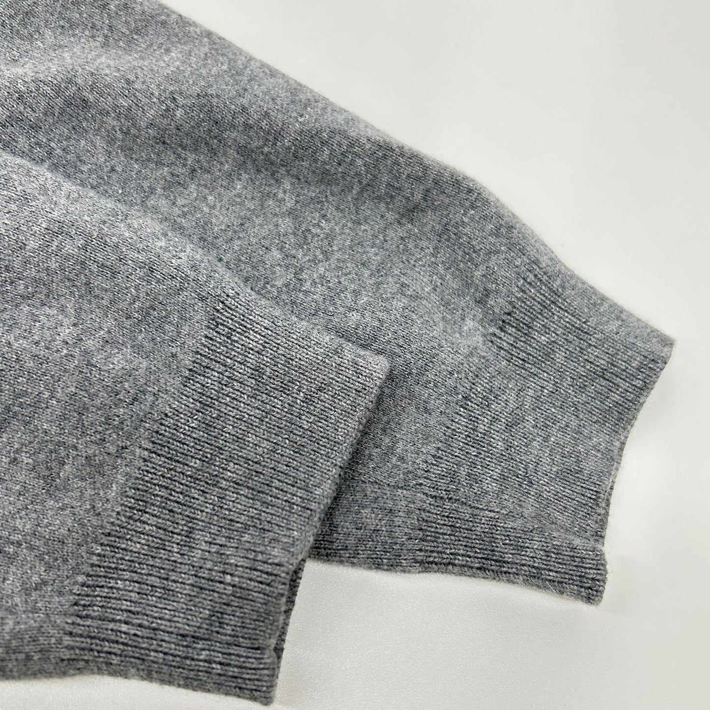 CABaN Gray Cotton x Cashmere Crew Neck Cardigan Top
