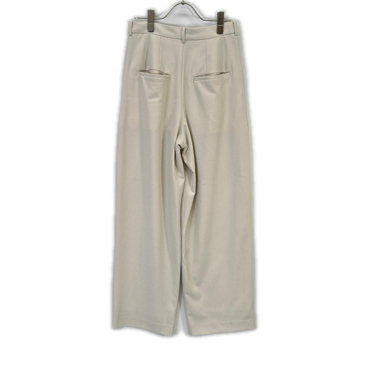 CLANE Clane 19110-7202 25AW Ivory BASIC TUCK PANTS Bottoms