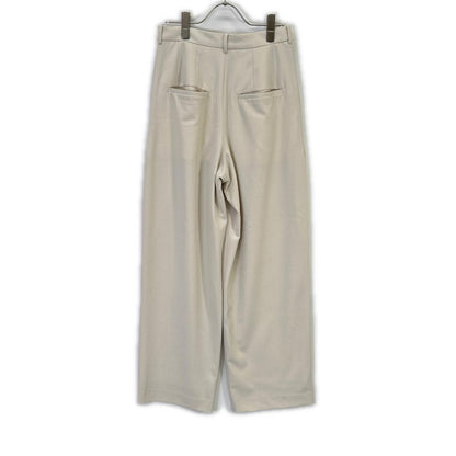 CLANE Clane 19110-7202 25AW Ivory BASIC TUCK PANTS Bottoms