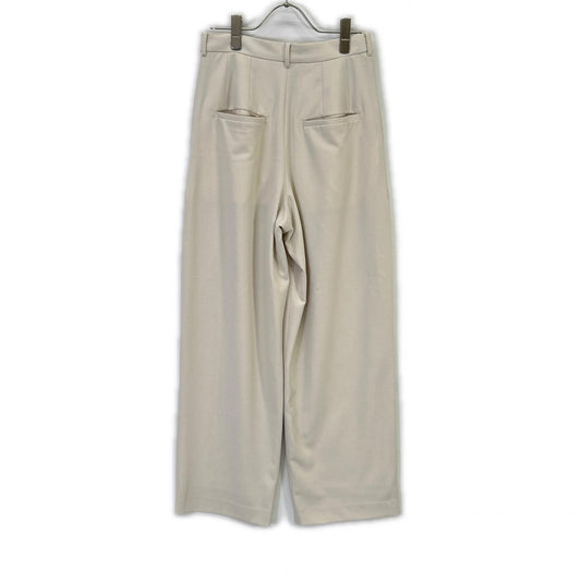 CLANE クラネ 19110-7202 25AW アイボリー BASIC TUCK PANTS ボトムス