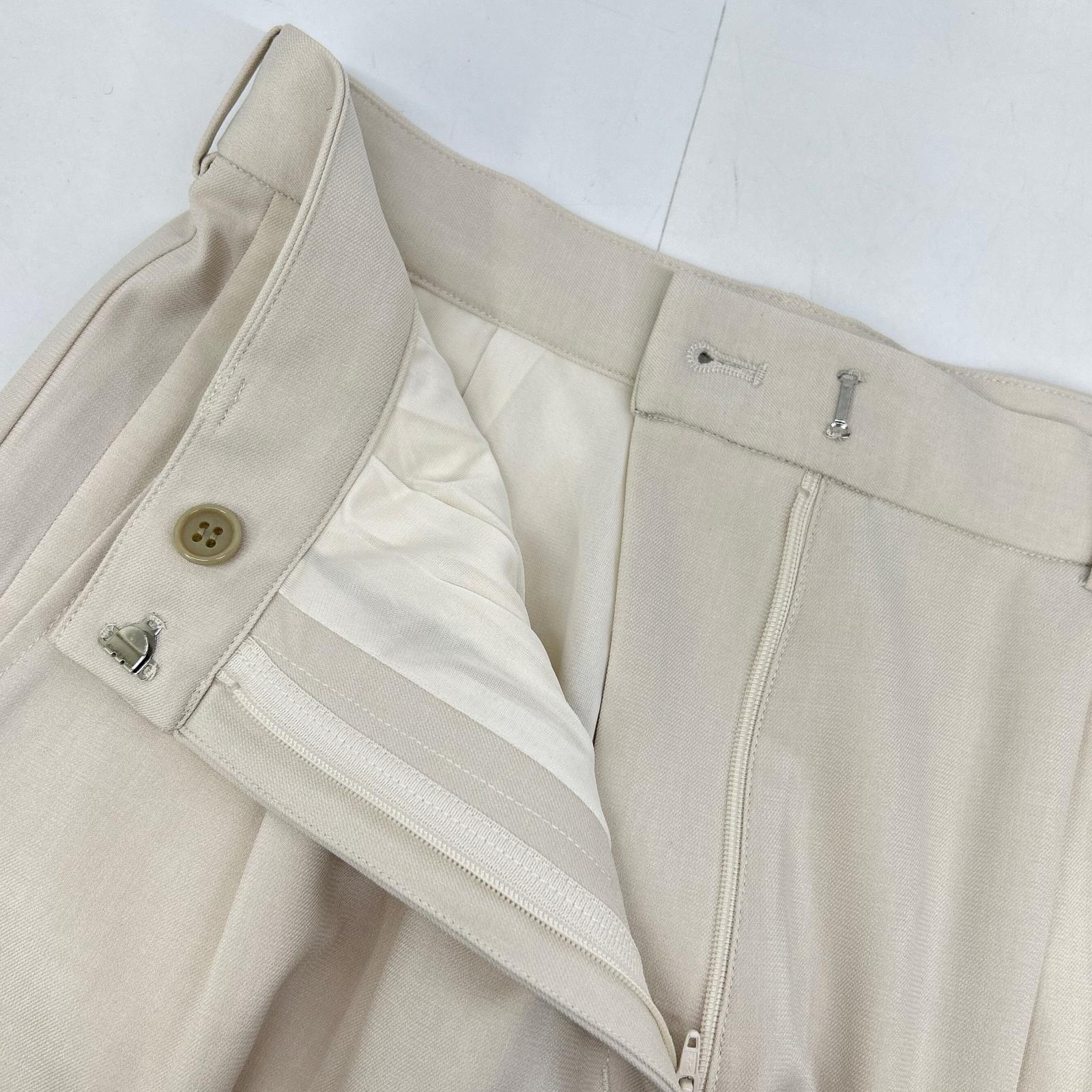CLANE クラネ 19110-7202 25AW アイボリー BASIC TUCK PANTS ボトムス