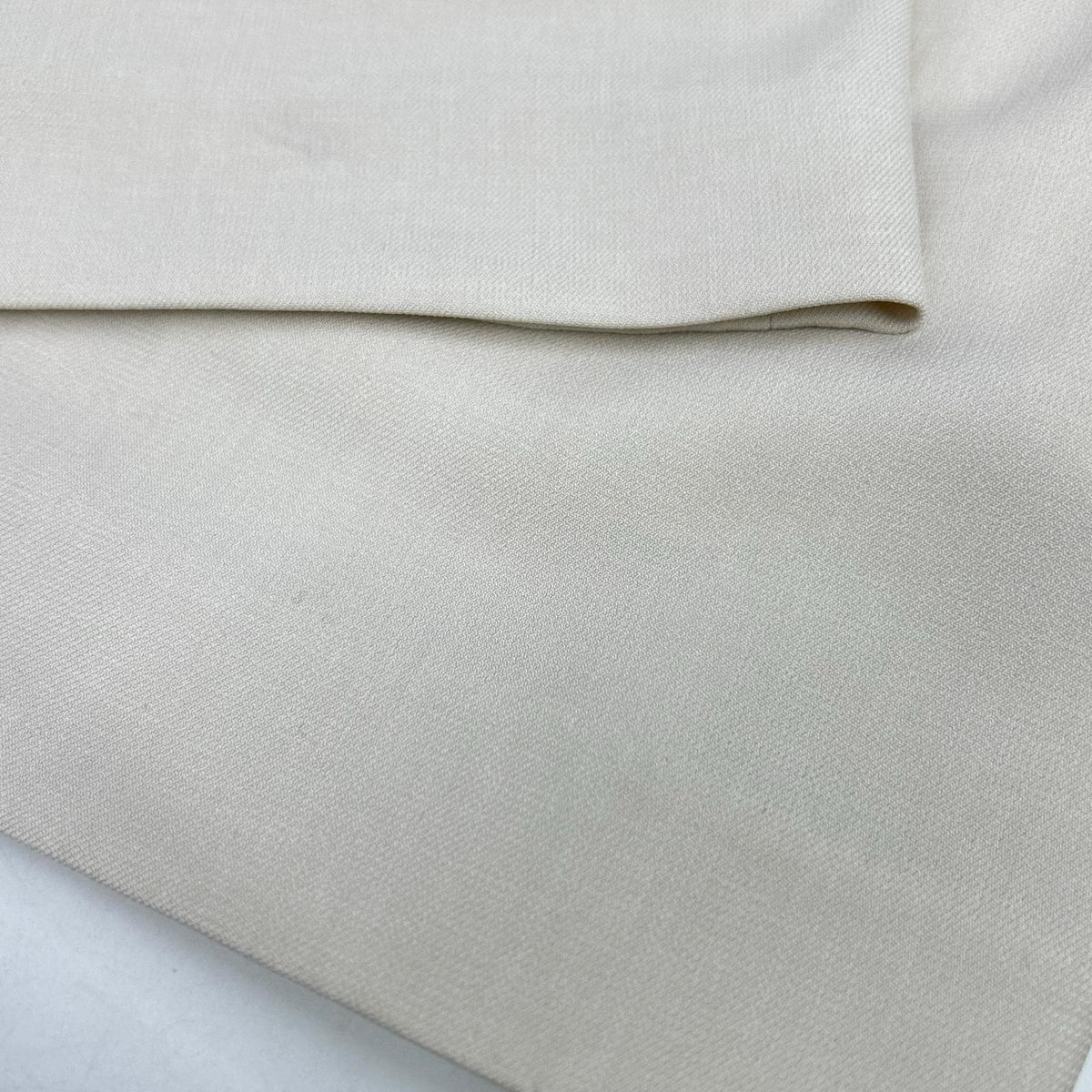 CLANE Clane 19110-7202 25AW Ivory BASIC TUCK PANTS Bottoms