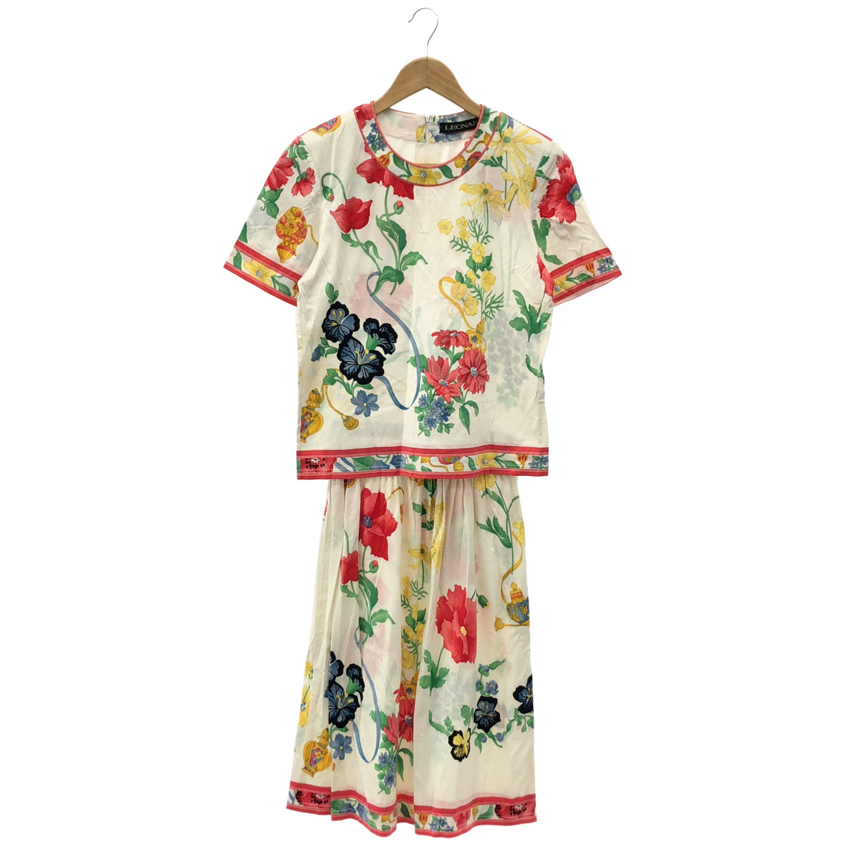 LEONARD レオナール Ivory Cotton Floral Print Cut-and-Sew Top and Skirt Two-Piece Set Suit Set-Up