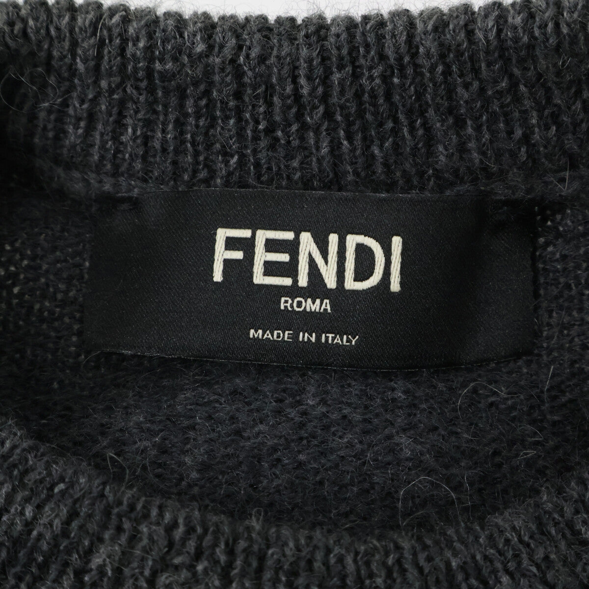 FENDI 芬迪 【国内正品/23年产】FZX091 APJJ 马海毛混纺圆领针织衫上衣