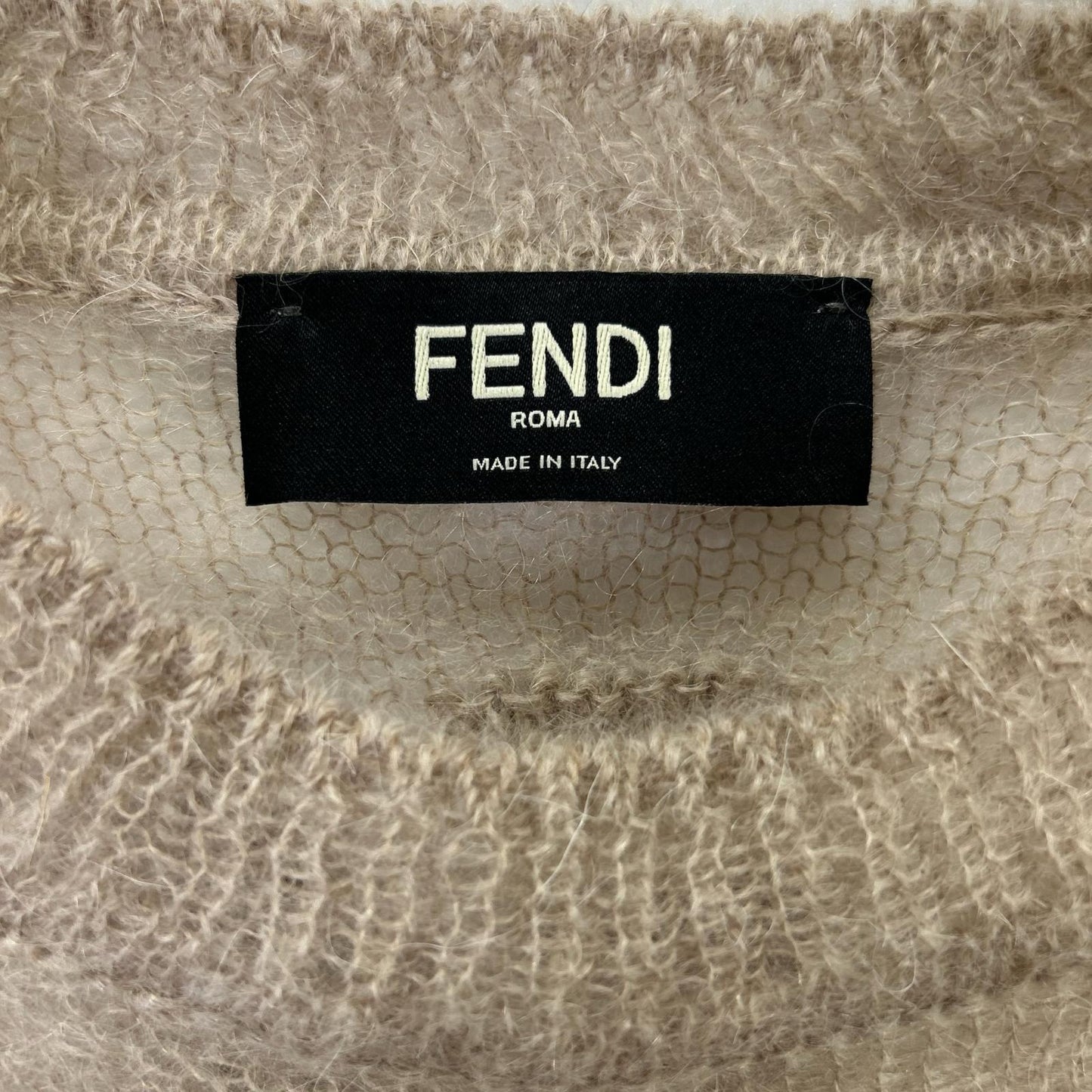 FENDI フェンディ FZX181 APP8 23年 ベージュ モヘア混 クルーネックニット トップス