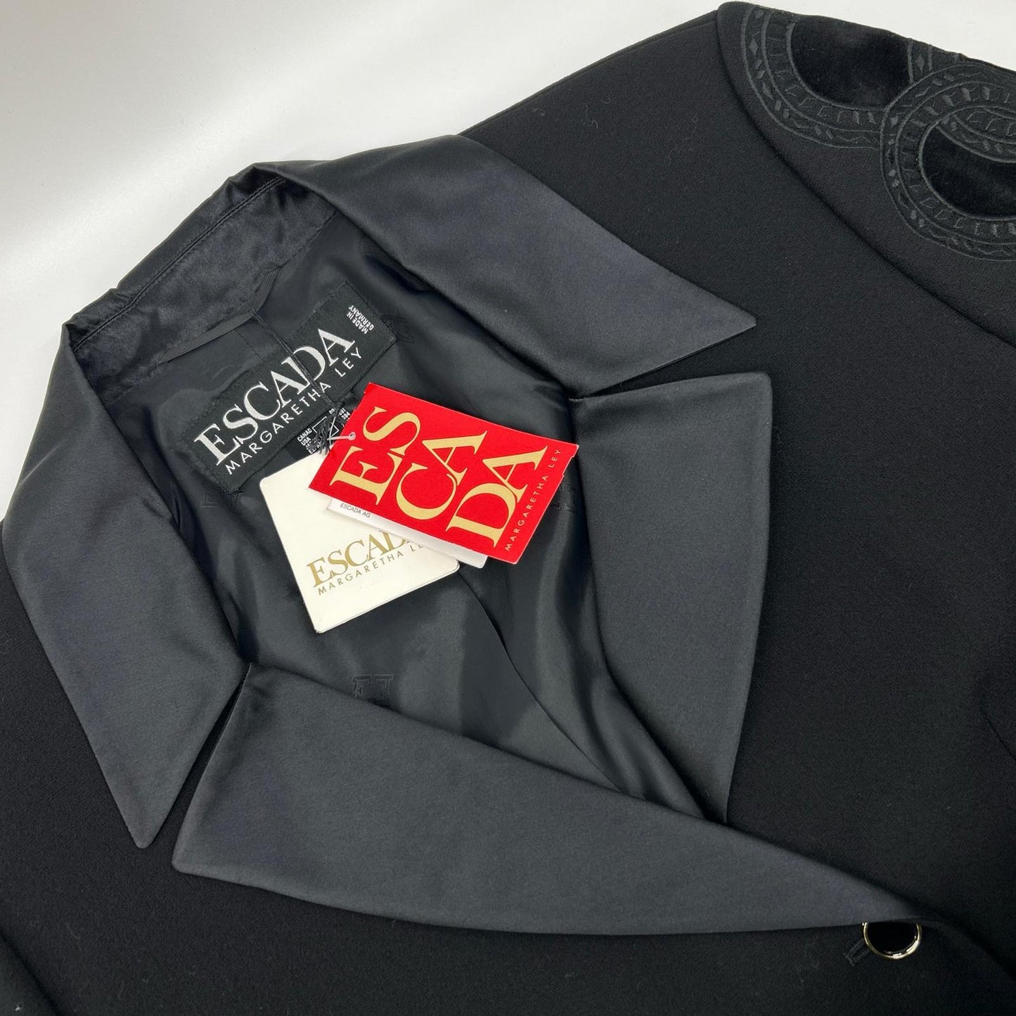 ESCADA エスカーダ ブラック 金ボタン ダブル デザインジャケット ジャケット