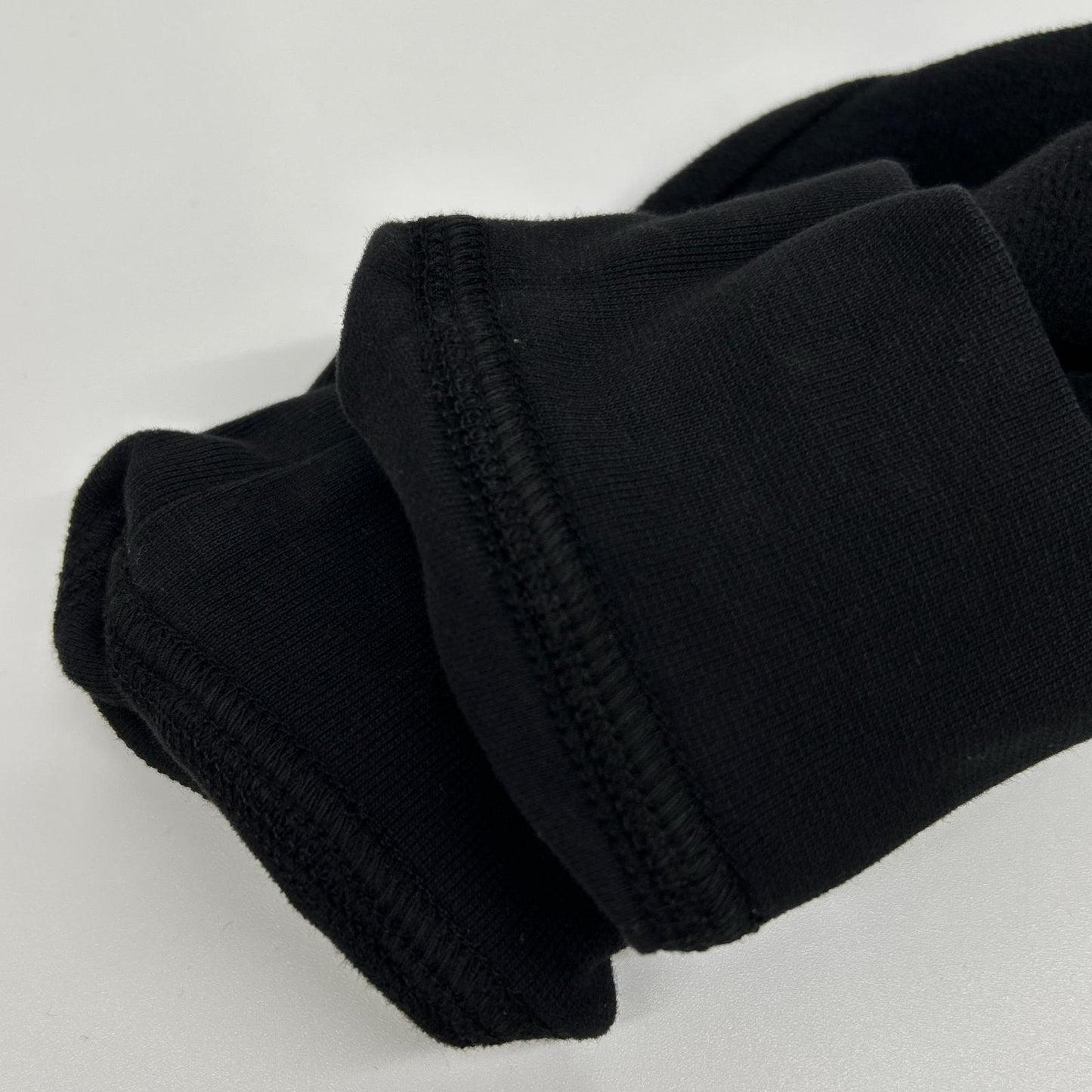 C.P.COMPANY C.P.公司 19CMSS249A 25AW 黑色 加绒圆领卫衣 上衣