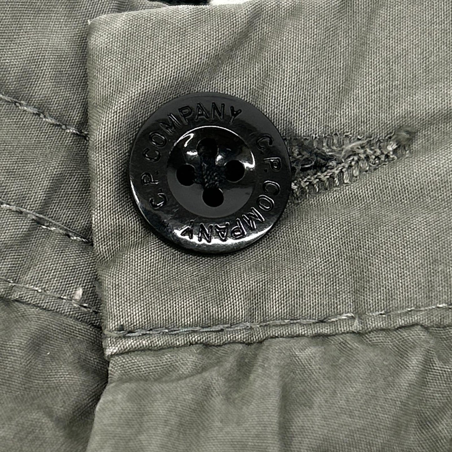 C.P.COMPANY シーピーカンパニー 9CMPA065A カーキ CARGO PT IN MICROPEPS PEACHED ボトムス