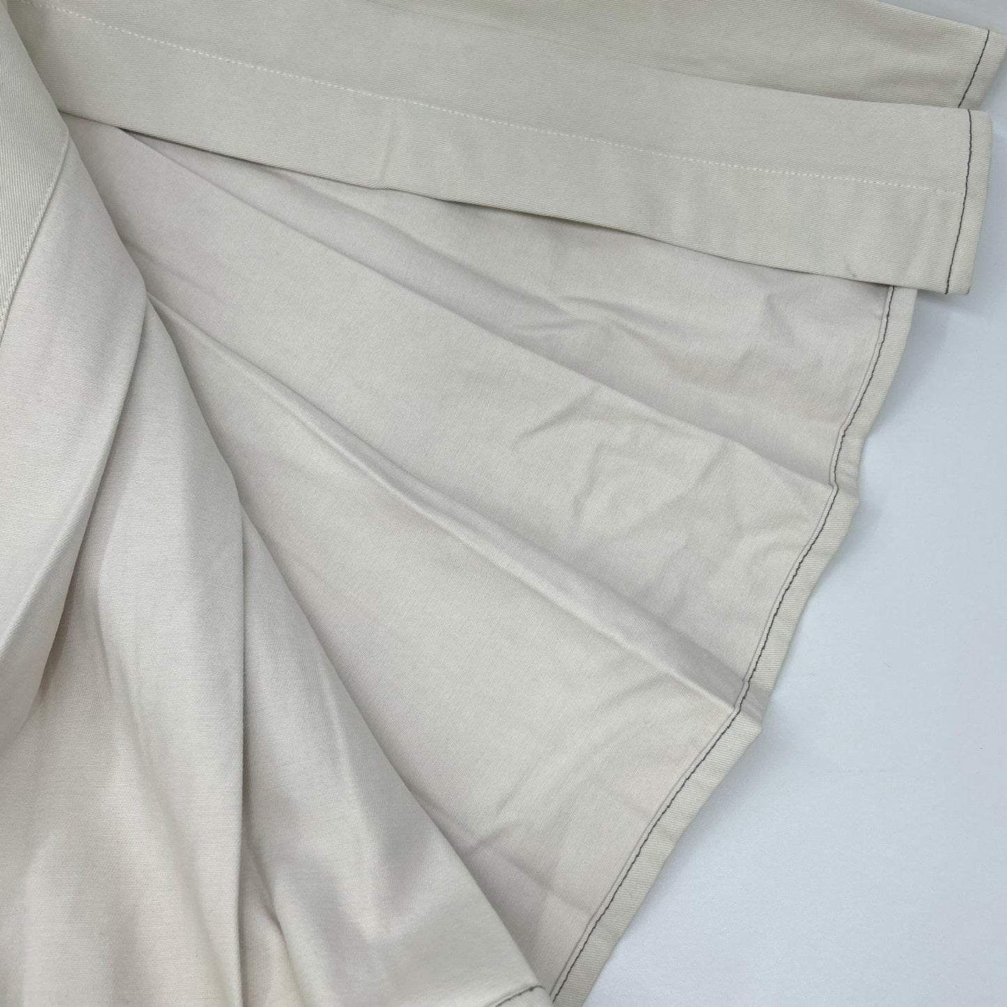 CHANEL Shaneru Domestic Authentic P20361V11926 Made in 2003 Coco-Button Cotton Pleated Skirt Skirt