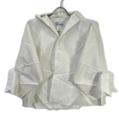 132 5. ISSEY MIYAKE 132 5. ISSEY MIYAKE IL38FD011 ホワイト 折り紙 ジャケット ジャケット