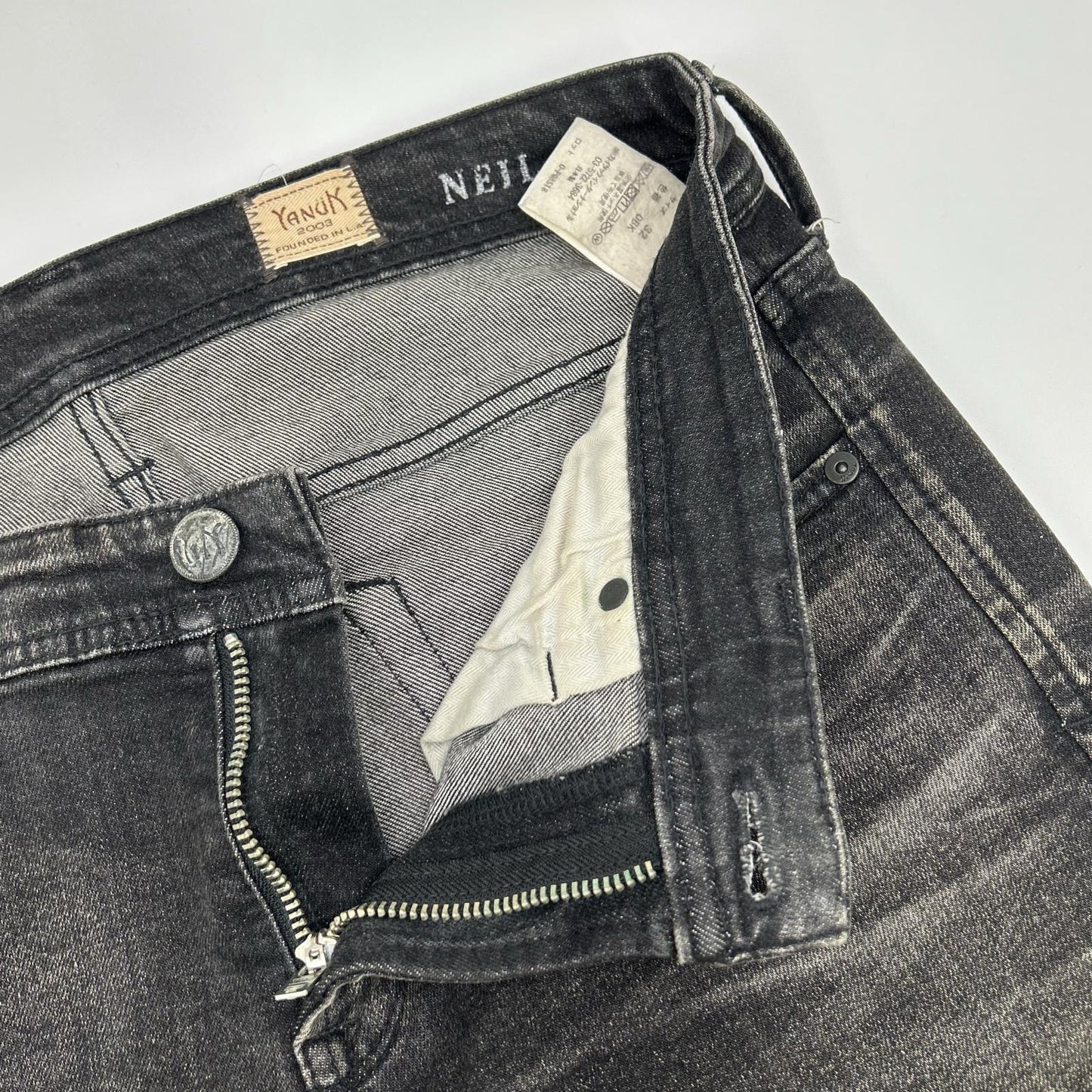 YANUK ヤヌーク 57213004 ブラック ニール ウォッシュ加工 ストレッチ タイトスリム デニムパンツ ボトムス