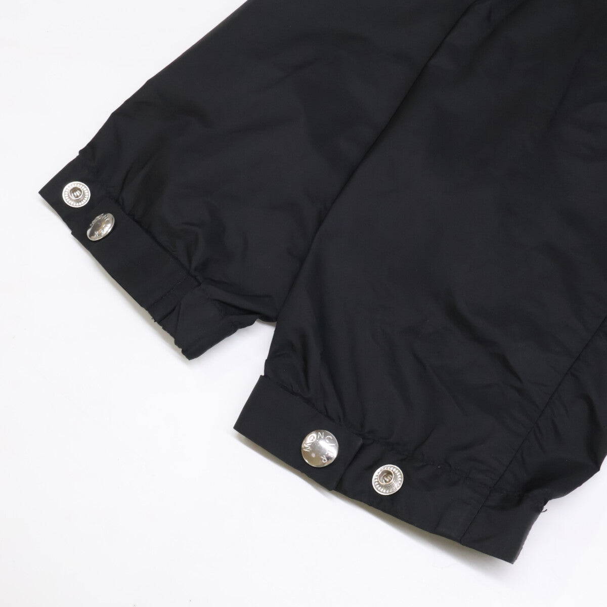 MONCLER モンクレール 【美品/23年製】J10911A00101 ETIACHE ナイロン