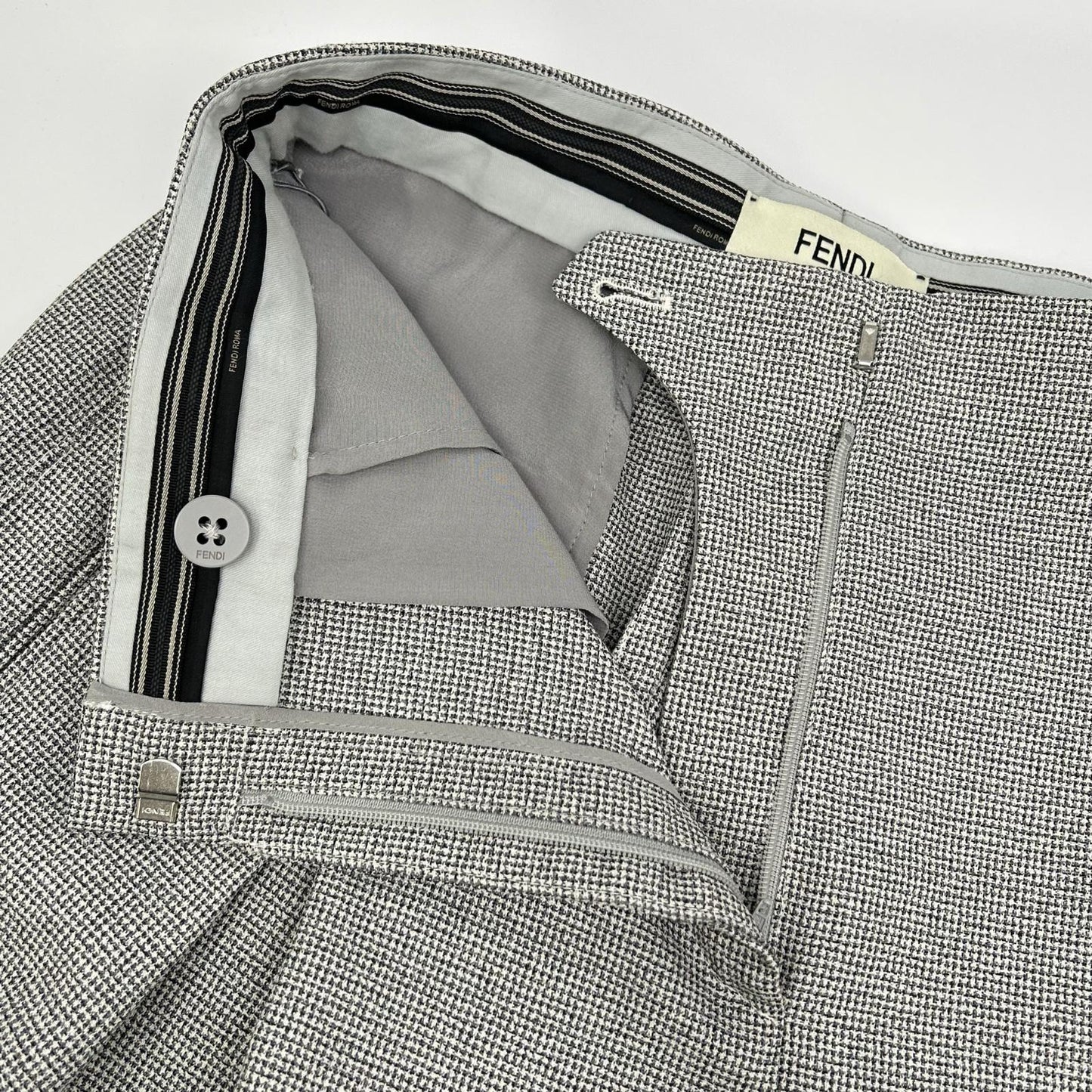 FENDI フェンディ FR6608 24年製 ホワイト×ブラック チェック バレルレックパンツ ボトムス