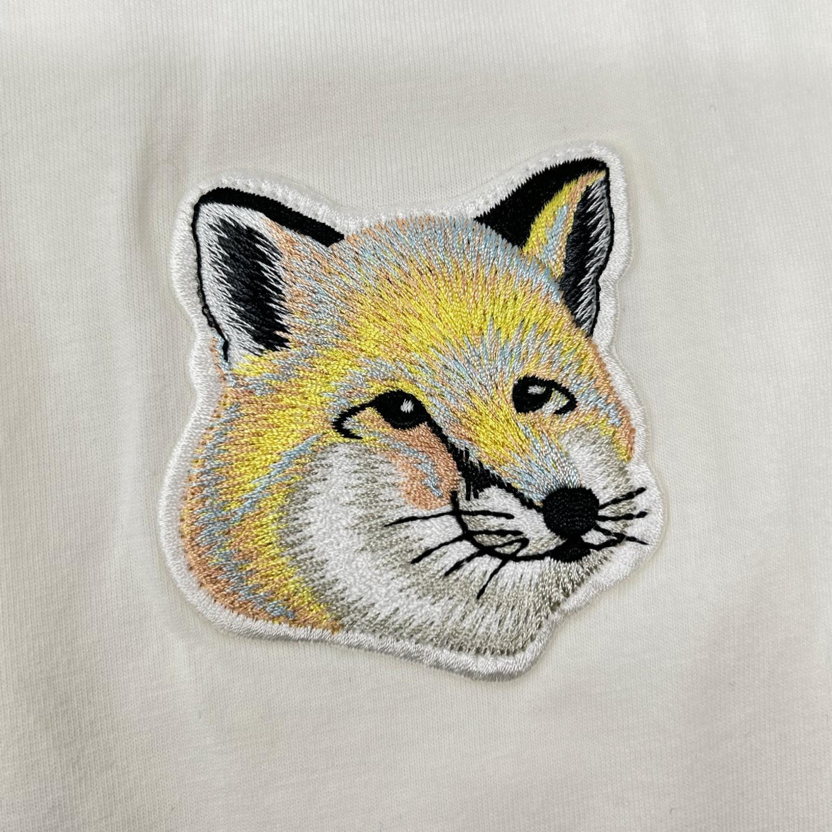 MAISON KITSUNE メゾンキツネ EM00154KJ0008 ホワイト ビッグ パステルフォックスヘッド 半袖Tシャツ トップス