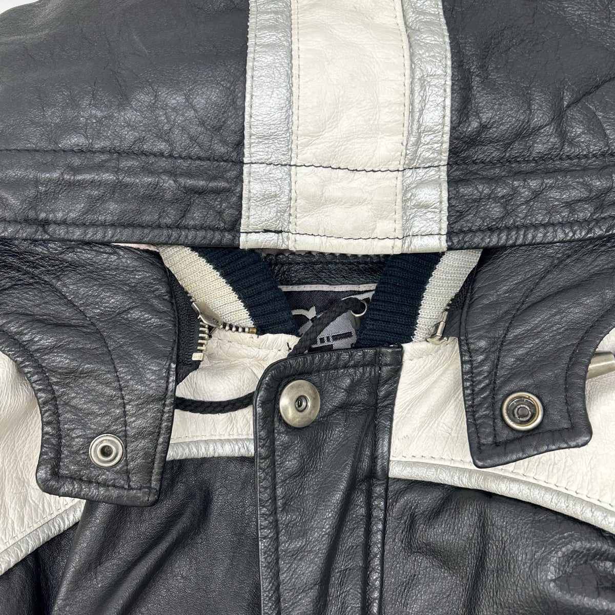 G-III SPORTS ジースリースポーツ ブラック×ホワイト レザー RAIDERS フーディージャケット ジャケット