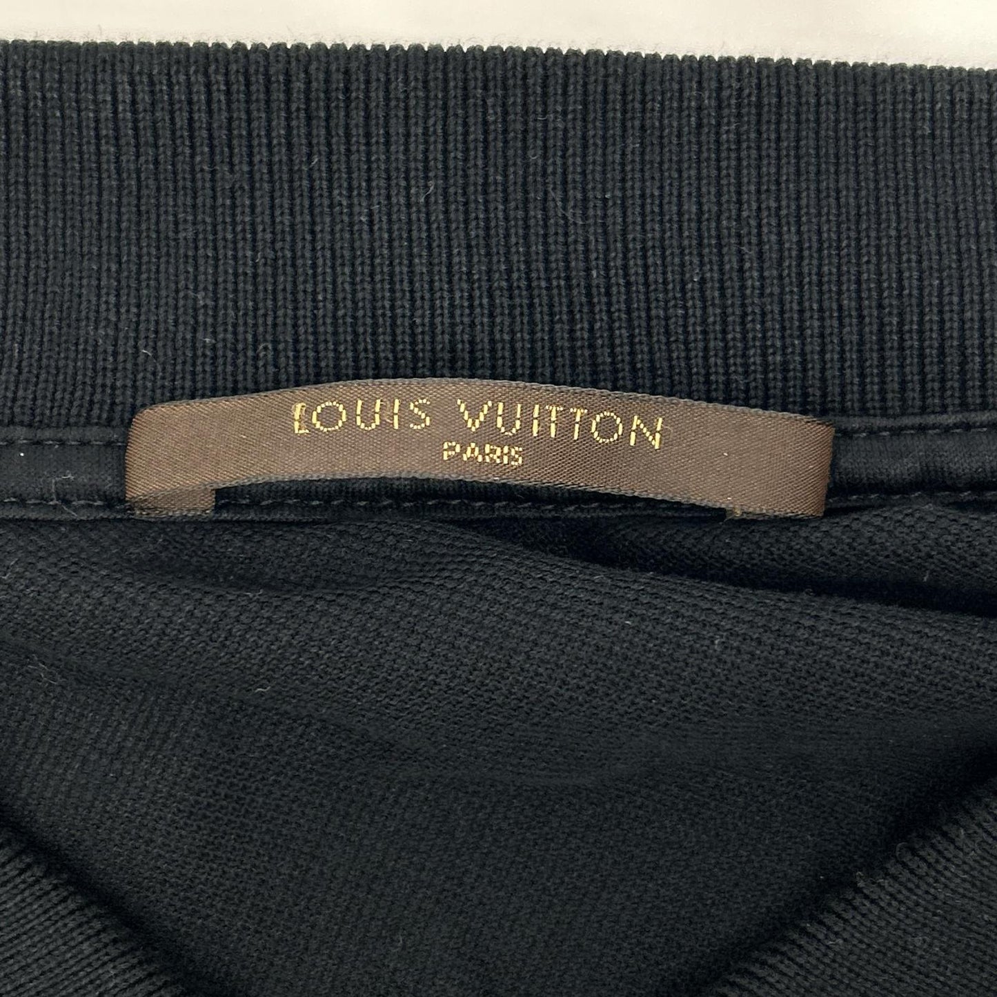 LOUIS VUITTON ルイヴィトン RM082M MNJR32JEA ブラック　コットン100 刺繍ロゴ ポロシャツ トップス