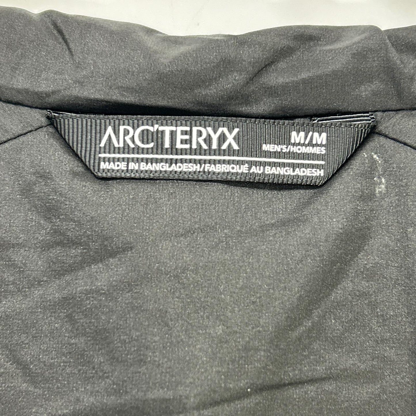 ARC'TERYX アークテリクス X000009556 25FW ブラック ATOM HOODY ジャケット