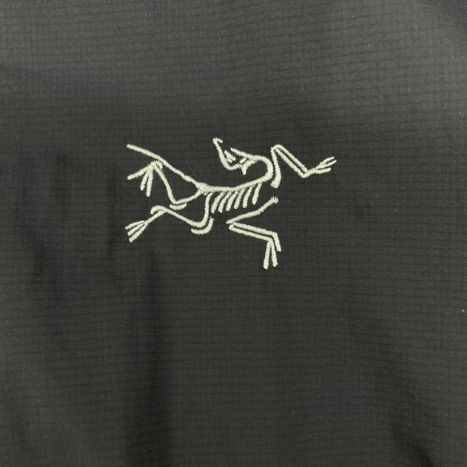 ARC'TERYX アークテリクス X000009556 25FW ブラック ATOM HOODY ジャケット