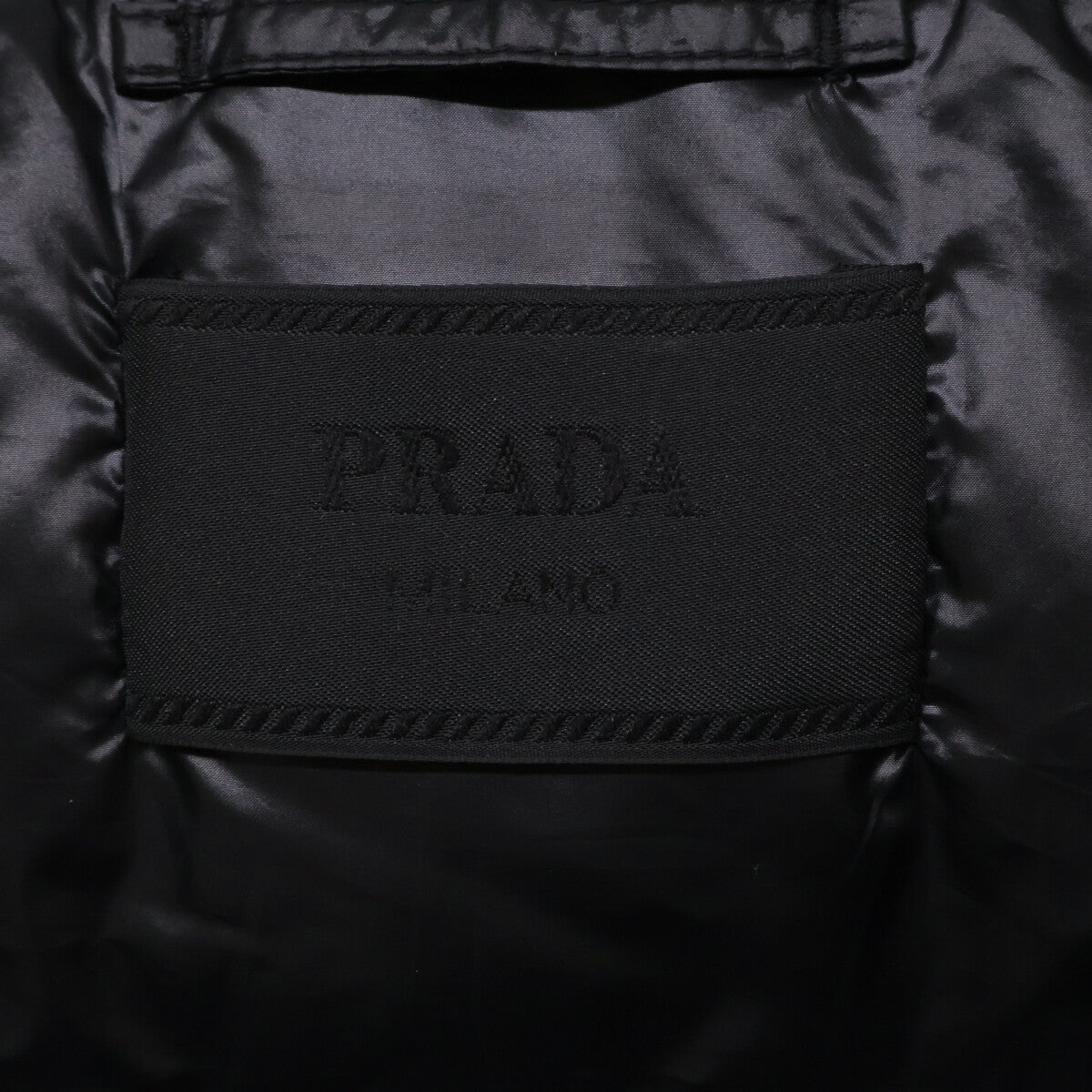 PRADA Prada [Domestic authorized item] SGH072 R232 1060 triangle logo plaque hooded down jacket jacket