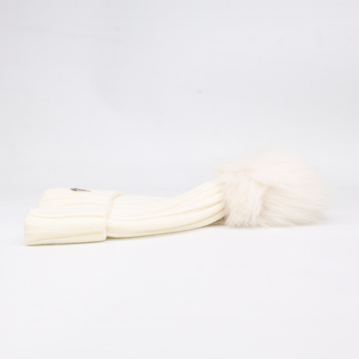 MONCLER モンクレール 【新品同様/国内正規】25年 K20933B00064 M1131 BERRETTO TRICOT ロゴワッペン ポンポン ニット帽 帽子