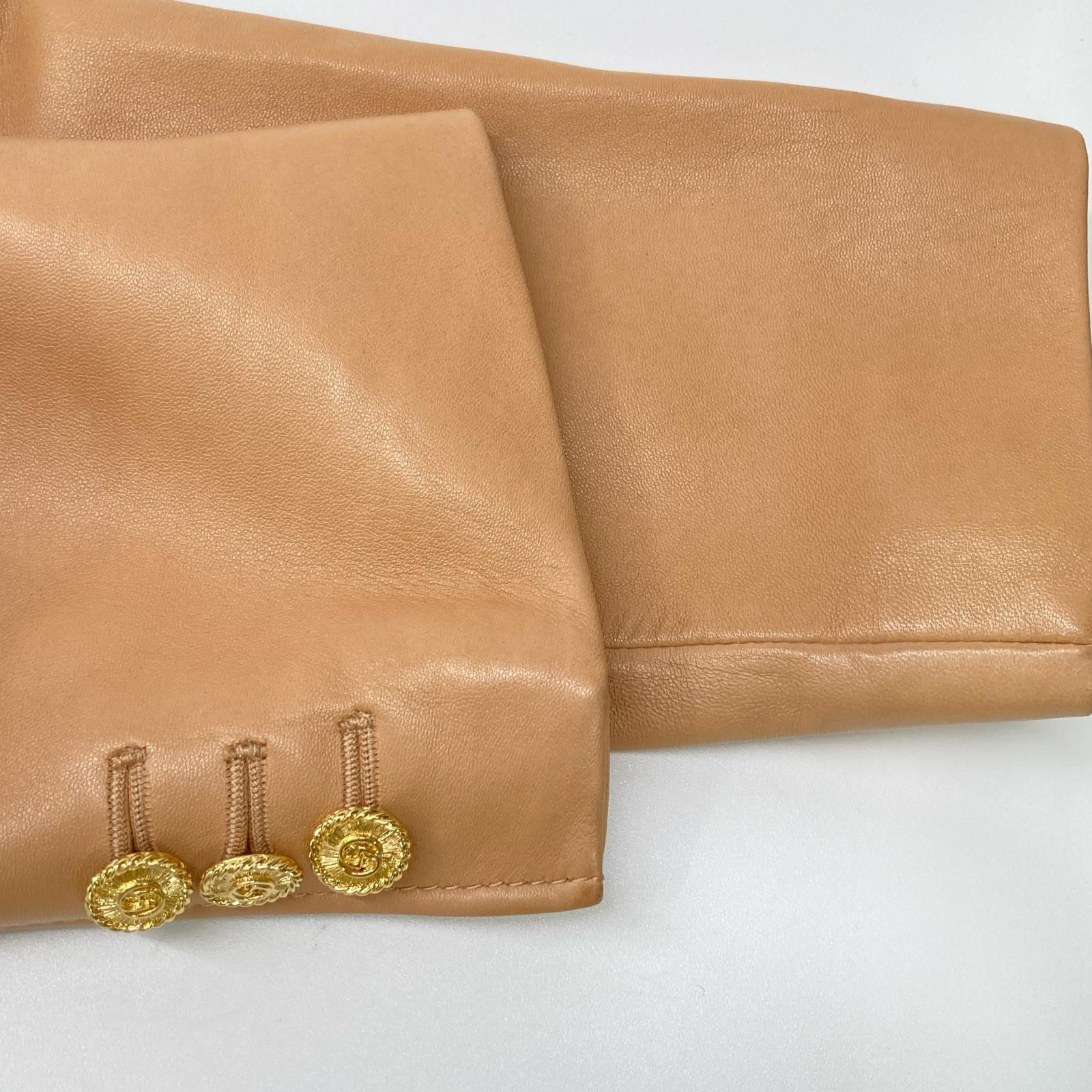 GUCCI グッチ 765899 ベージュ ロゴボタン ラムレザー ジャケット ジャケット