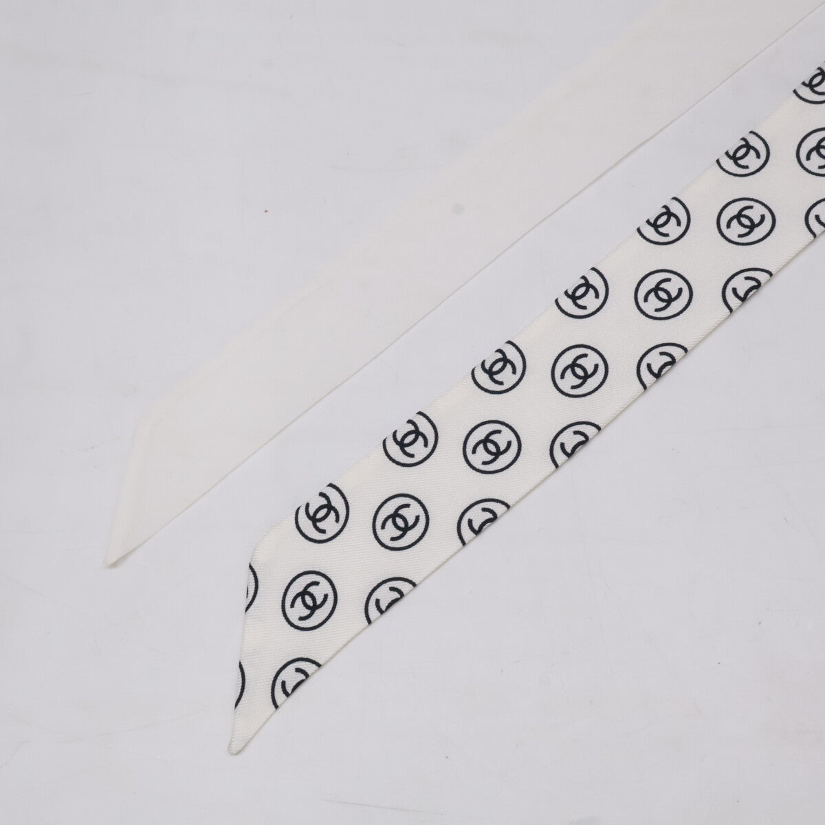 CHANEL シャネル [Excellent Condition] 25-26AW AAB535 CC-Mark Silk Hair Band Scarf