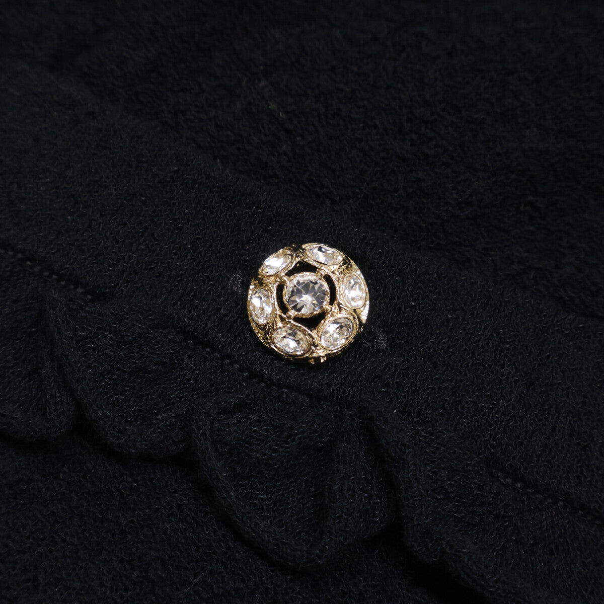 CHANEL シャネル 【美品/国内正規】25A P80079K11542 プレタポルテコレクション ラインストーンボタン フリルカーディガン トップス