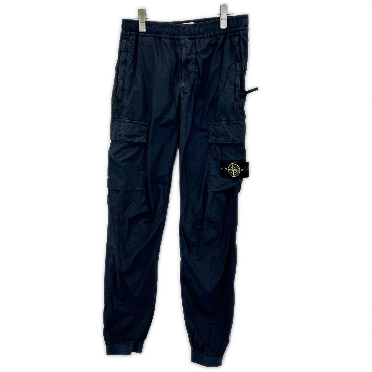 STONE ISLAND ストーンアイランド ネイビー ロゴパッチ付き テーパードカーゴパンツ ボトムス